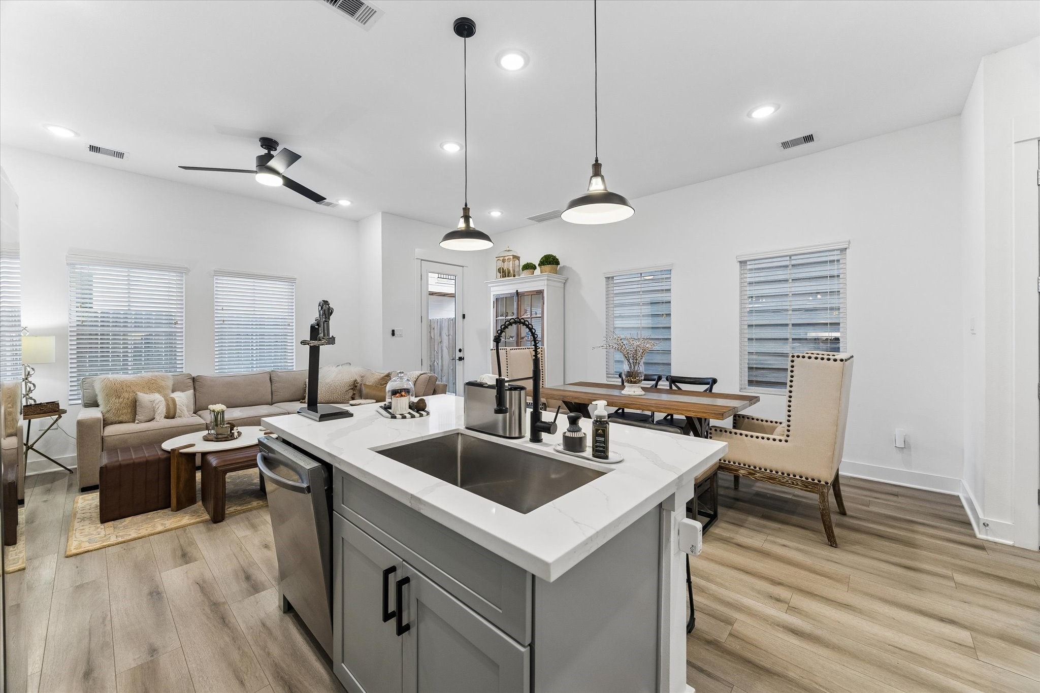 3012 Jensen Springs Lane, Houston, TX 77026 3012 Jensen Springs Lane, Houston, TX 77026
