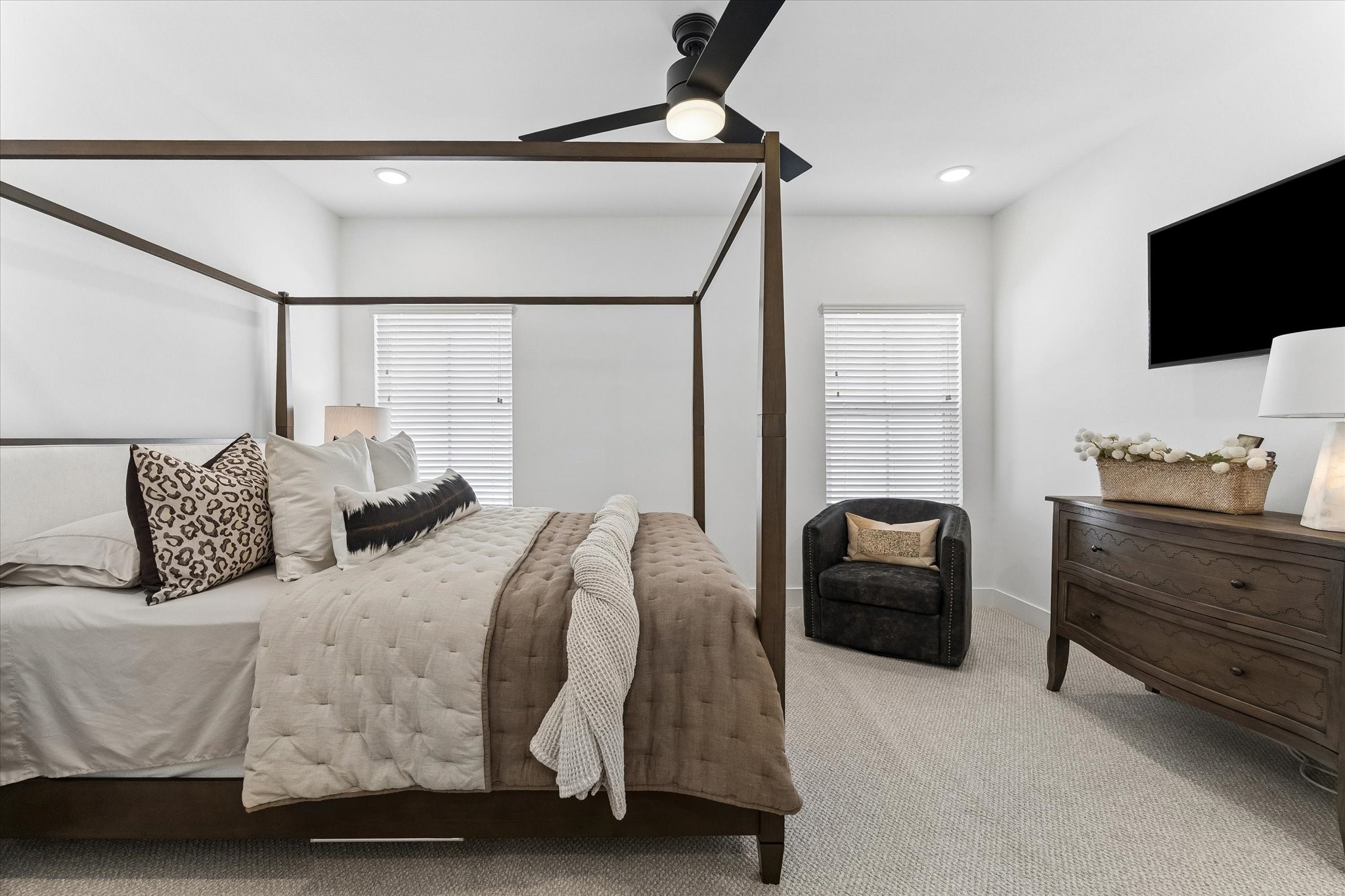 secondary bedroom