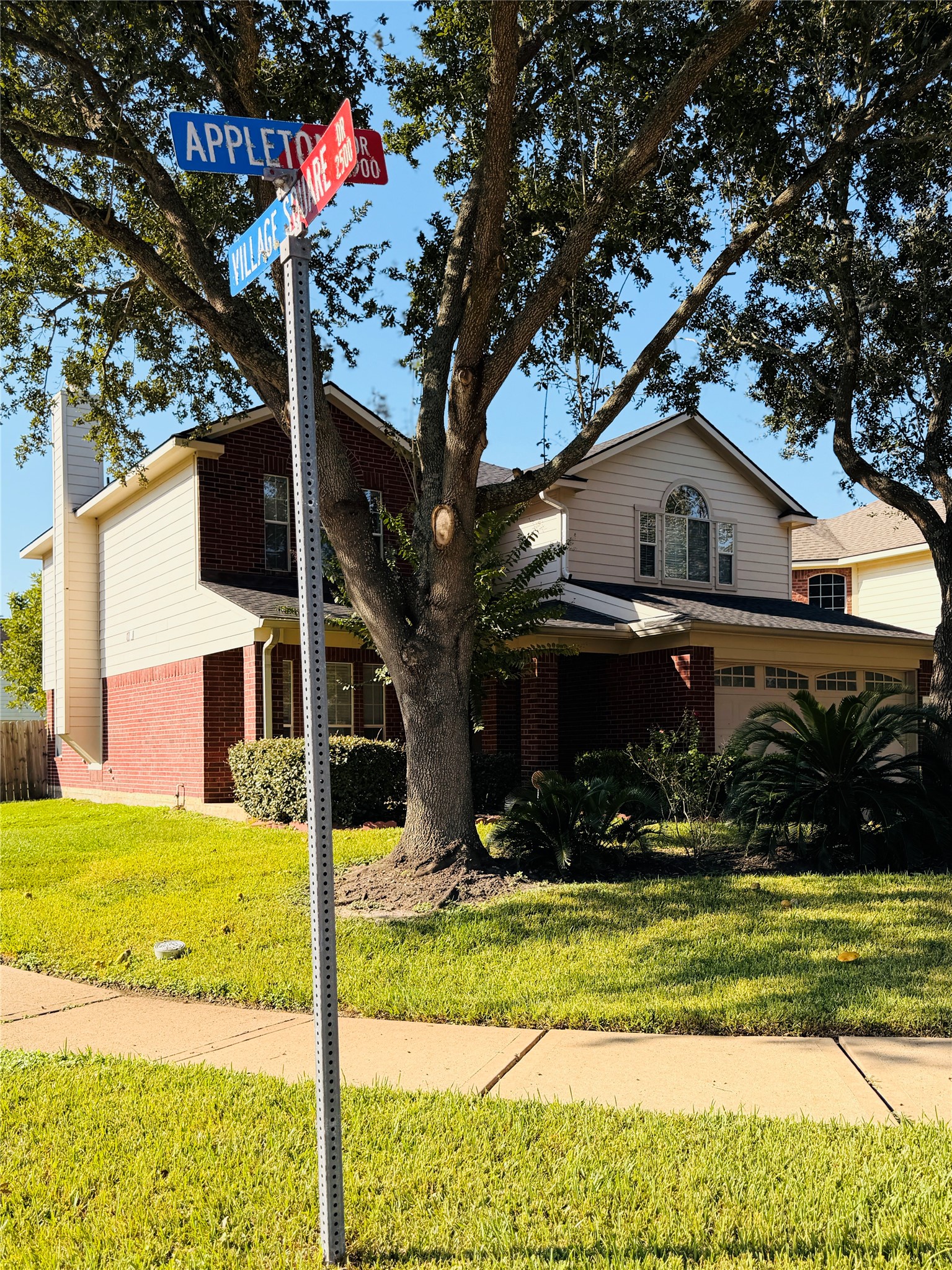 1907 Appleton Drive, Missouri City, TX 77489