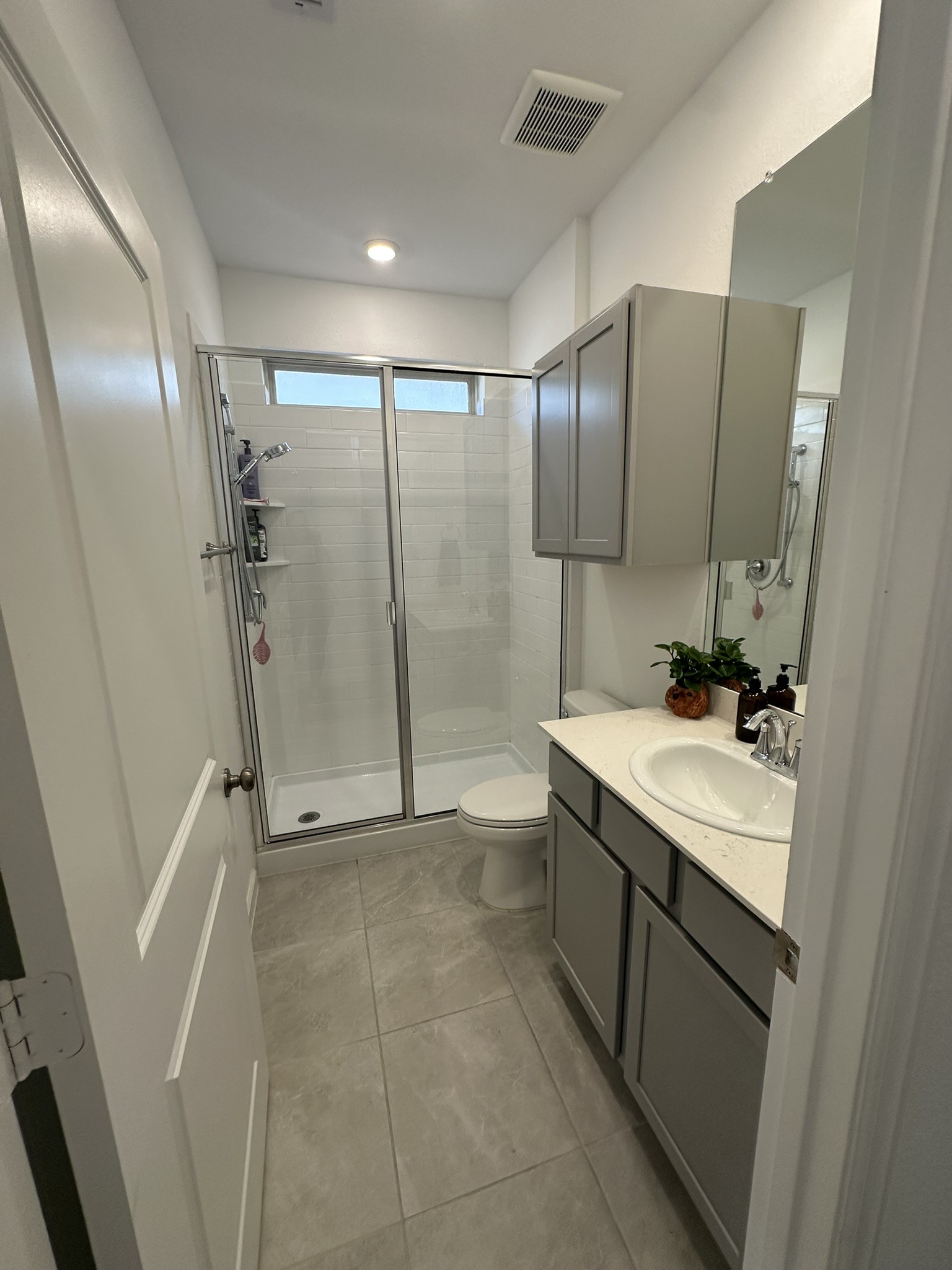 Full bath in lock off suite