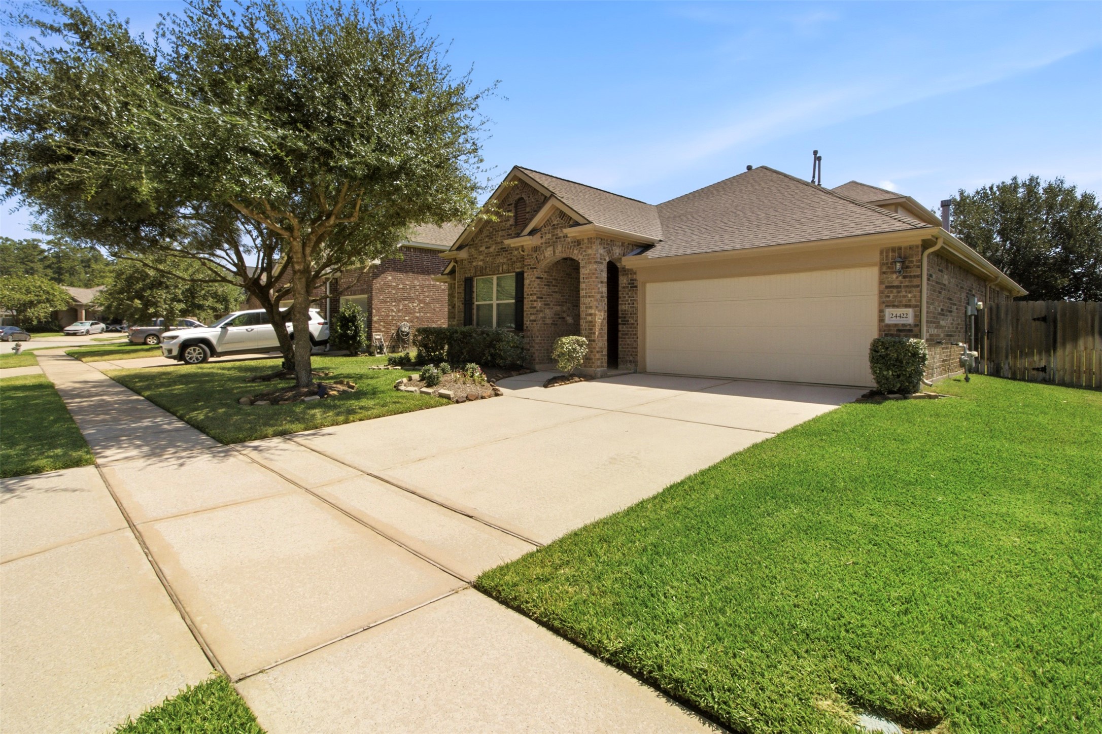 24422 Myrtle Creek Falls, Tomball, TX 77375