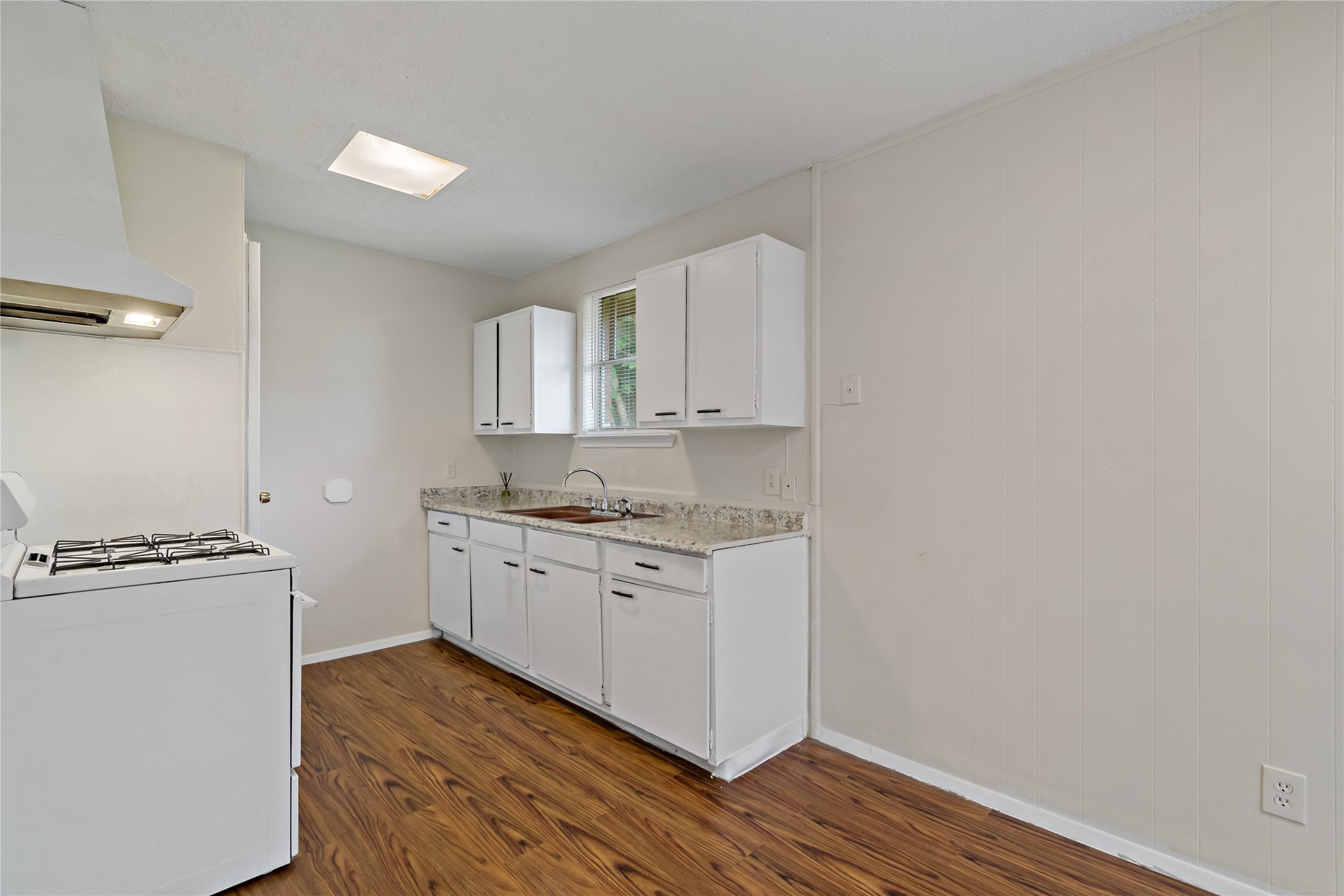 14515 Essendine Lane, Houston, TX 77045