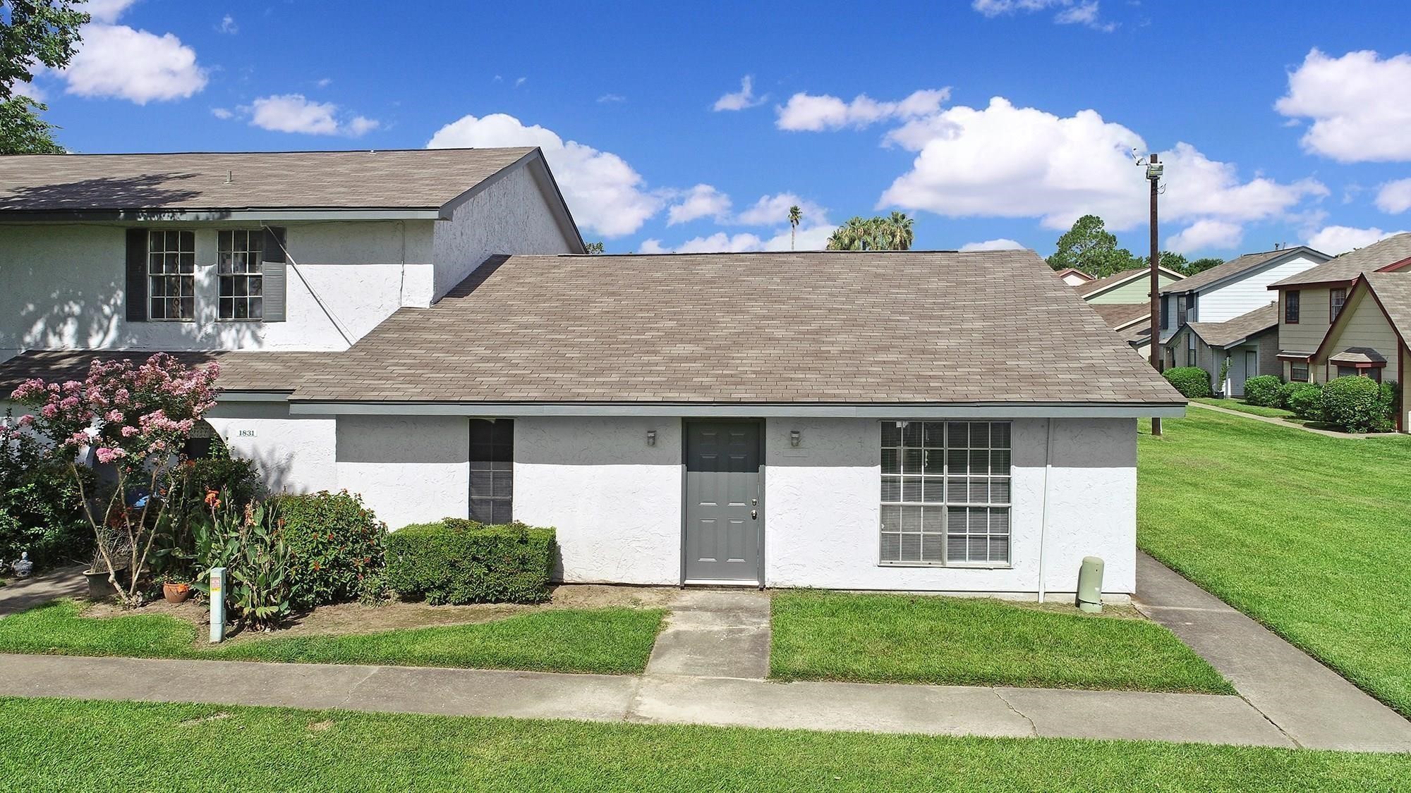 1833 Country Village Boulevard, Humble, TX 77338