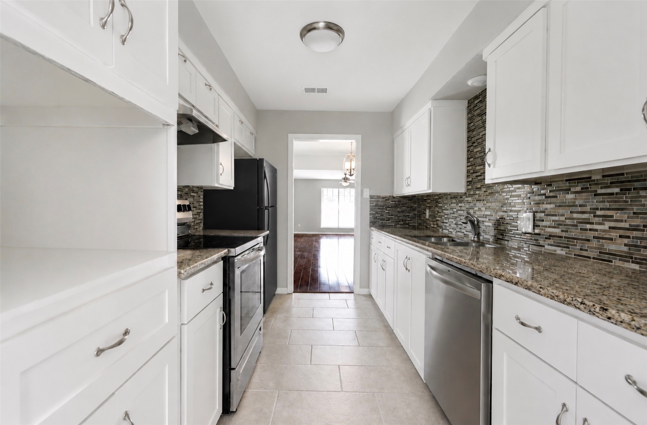 1833 Country Village Boulevard, Humble, TX 77338 1833 Country Village Boulevard, Humble, TX 77338