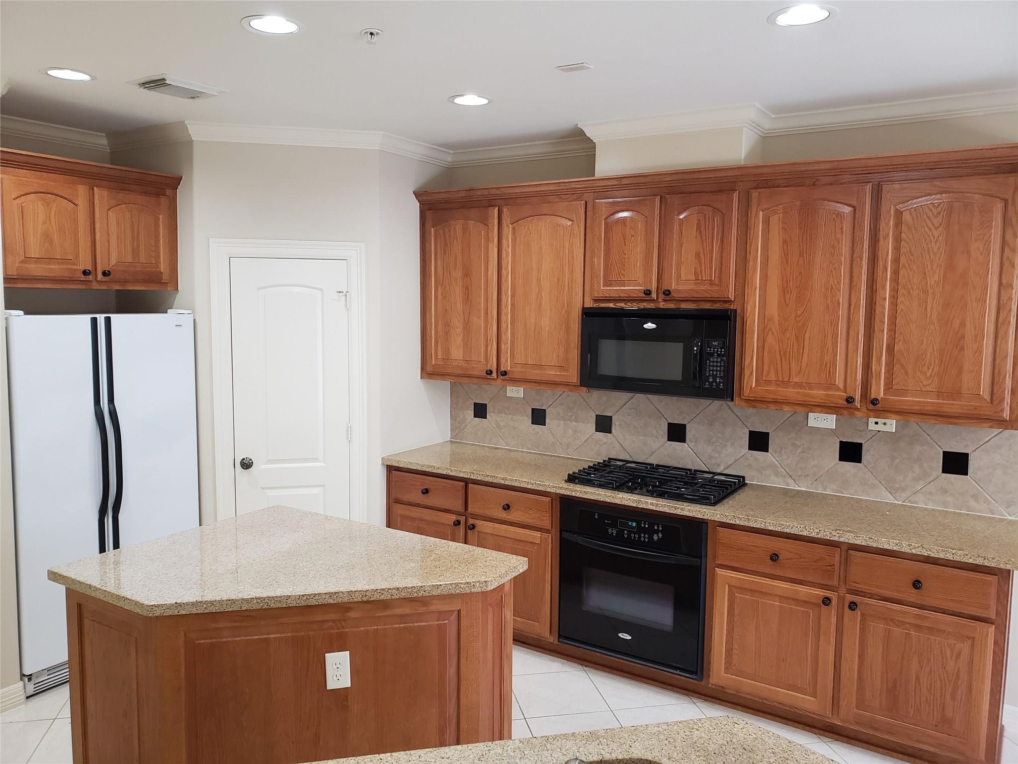 4330 Lake Run Drive, Sugar Land, TX 77459