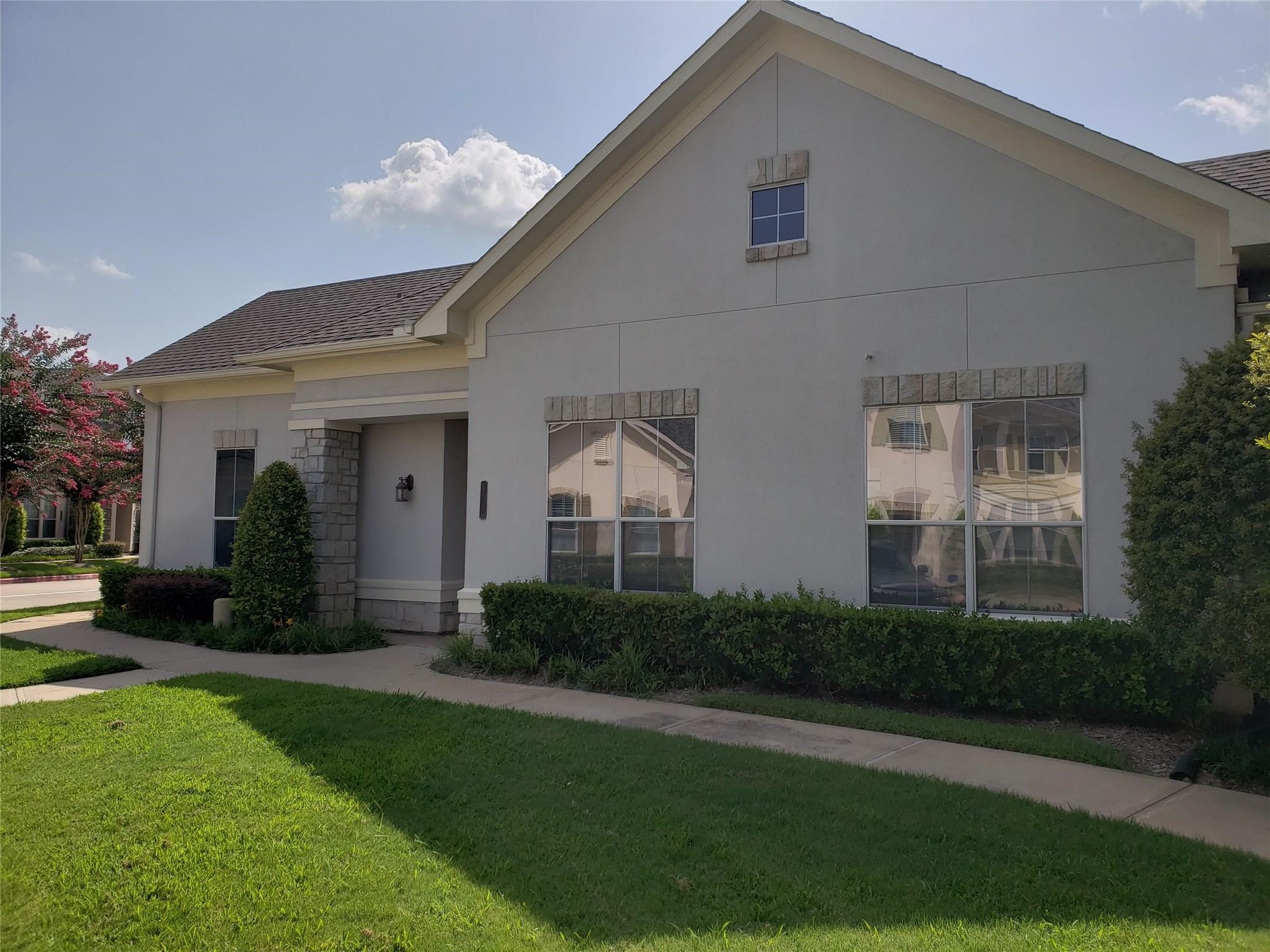 4330 Lake Run Drive, Sugar Land, TX 77459