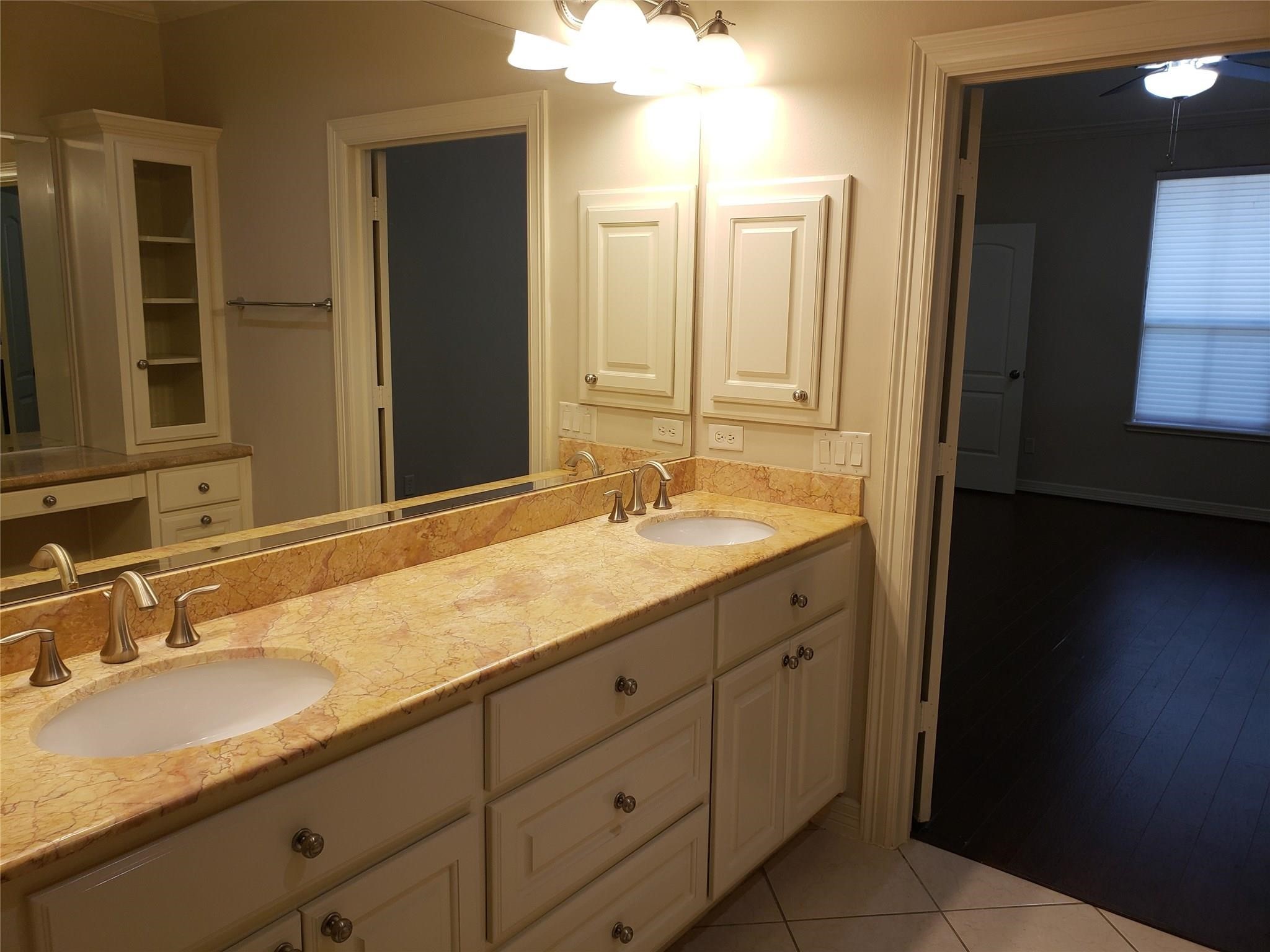 4330 Lake Run Drive, Sugar Land, TX 77459