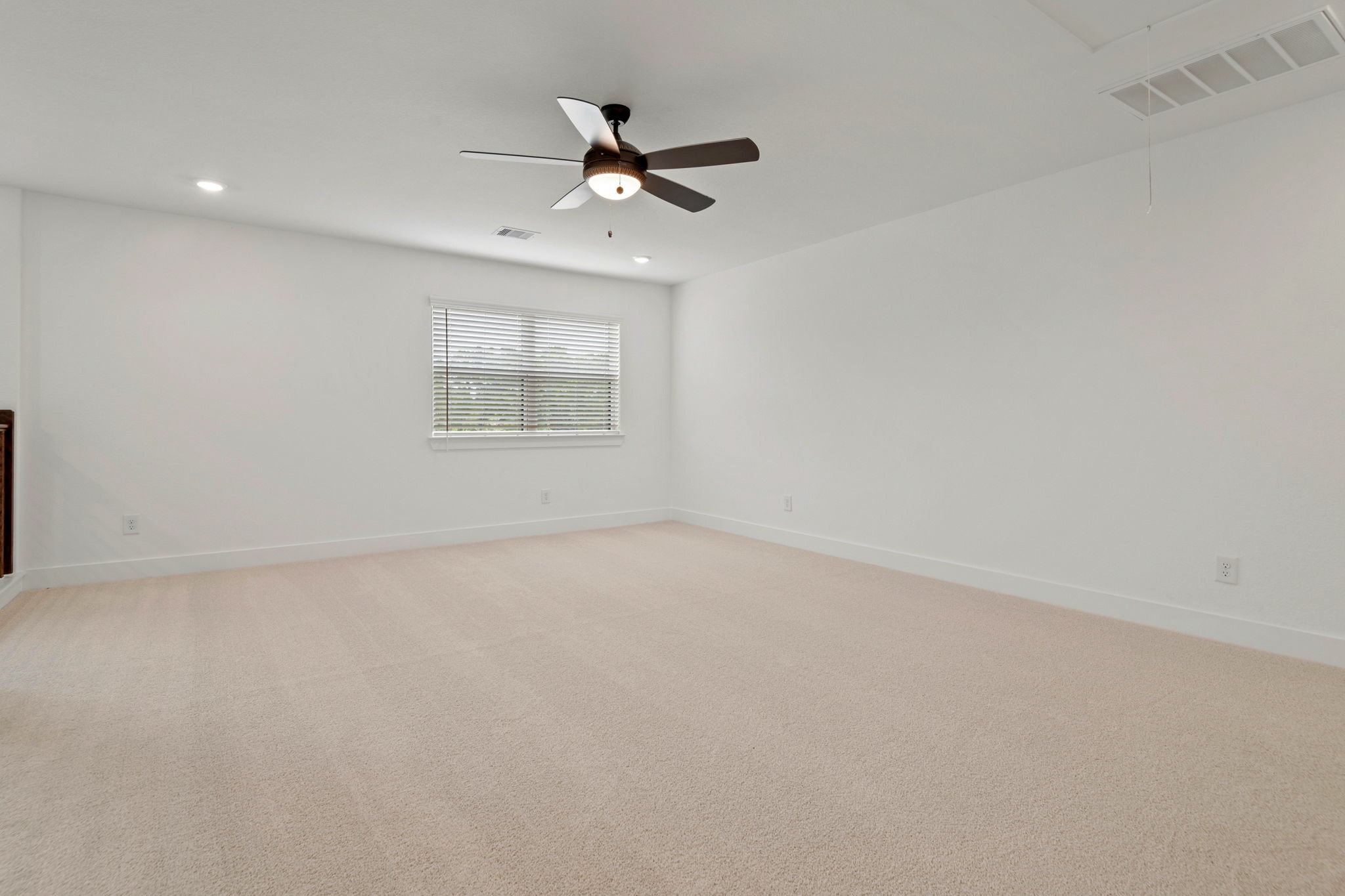 5608 Marigold Mile Drive, Magnolia, TX 77354