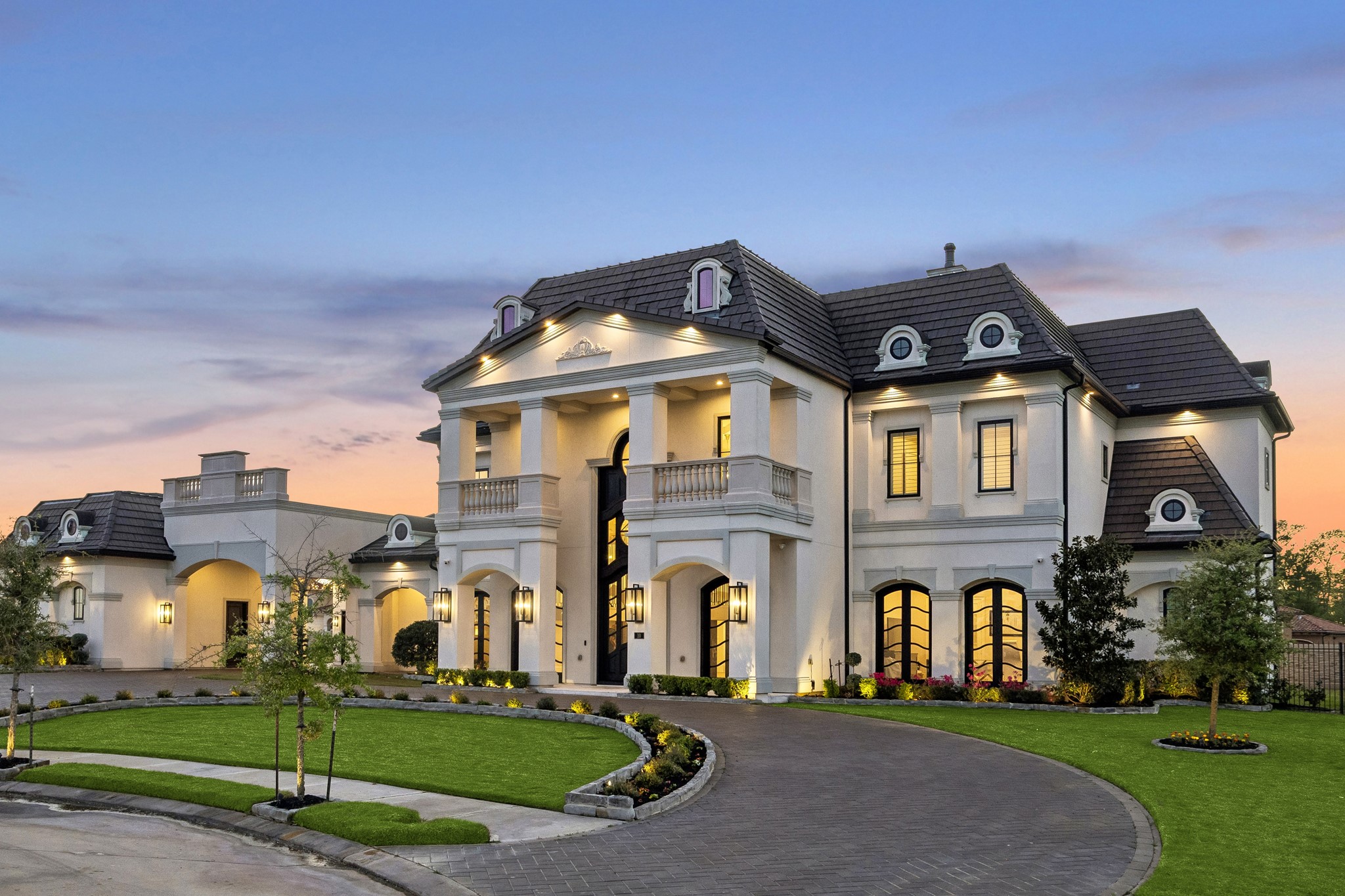 Call the Aida Younis Team today!