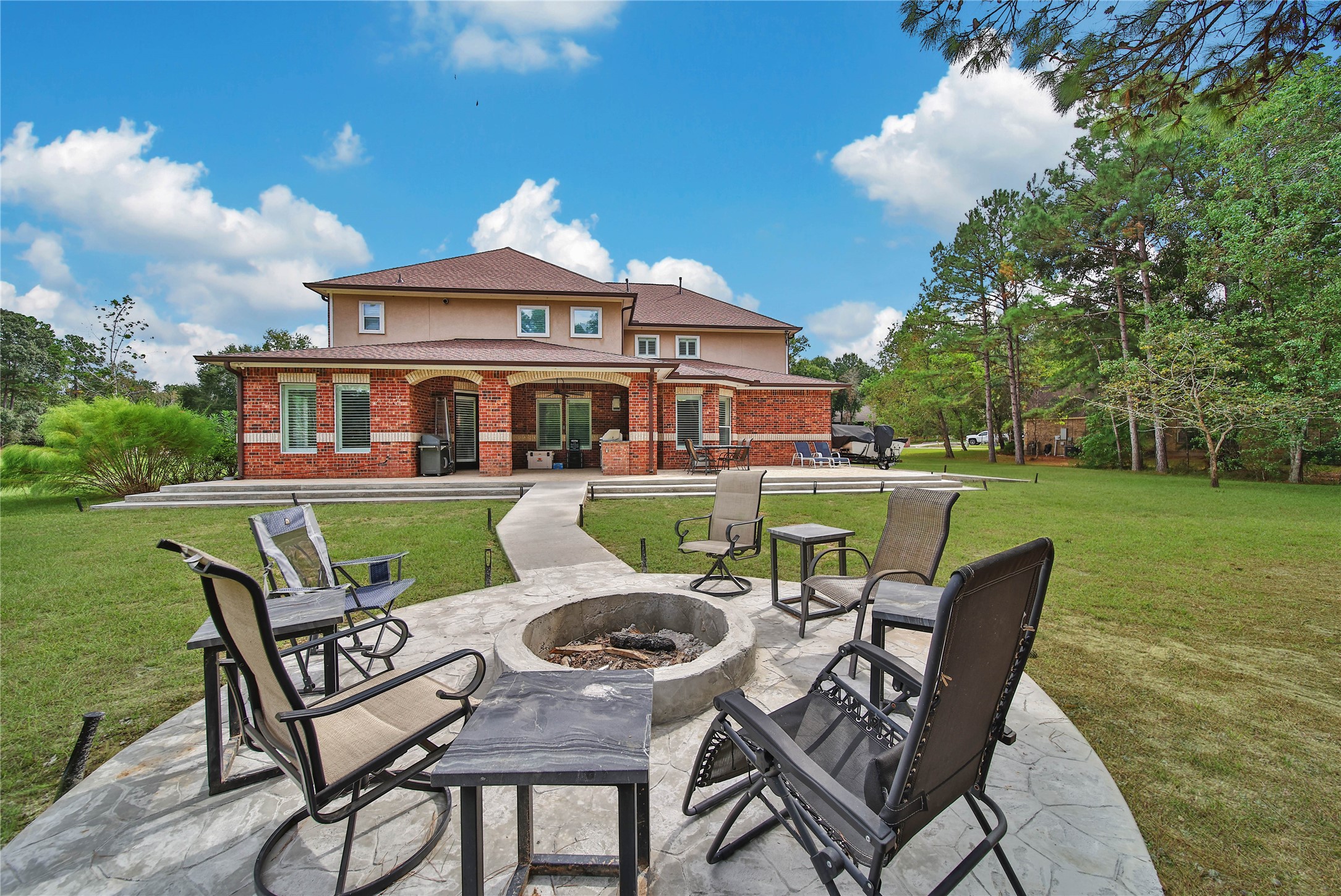 404 Trade Winds Court, Montgomery, TX 77316