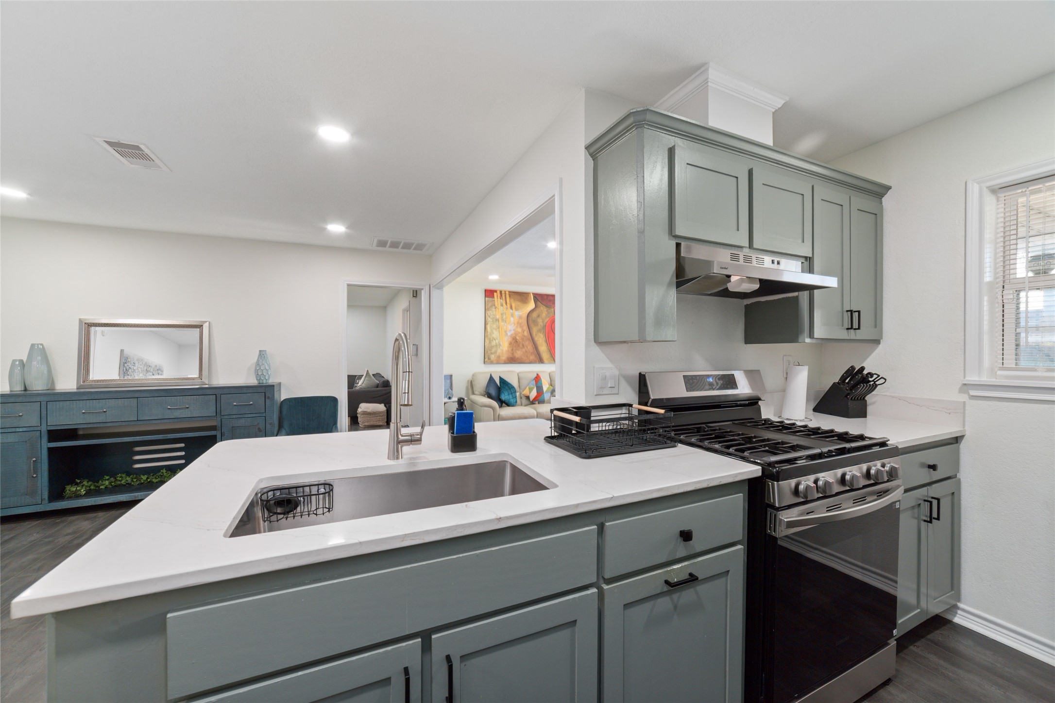 1302 56th Street, Galveston, TX 77551