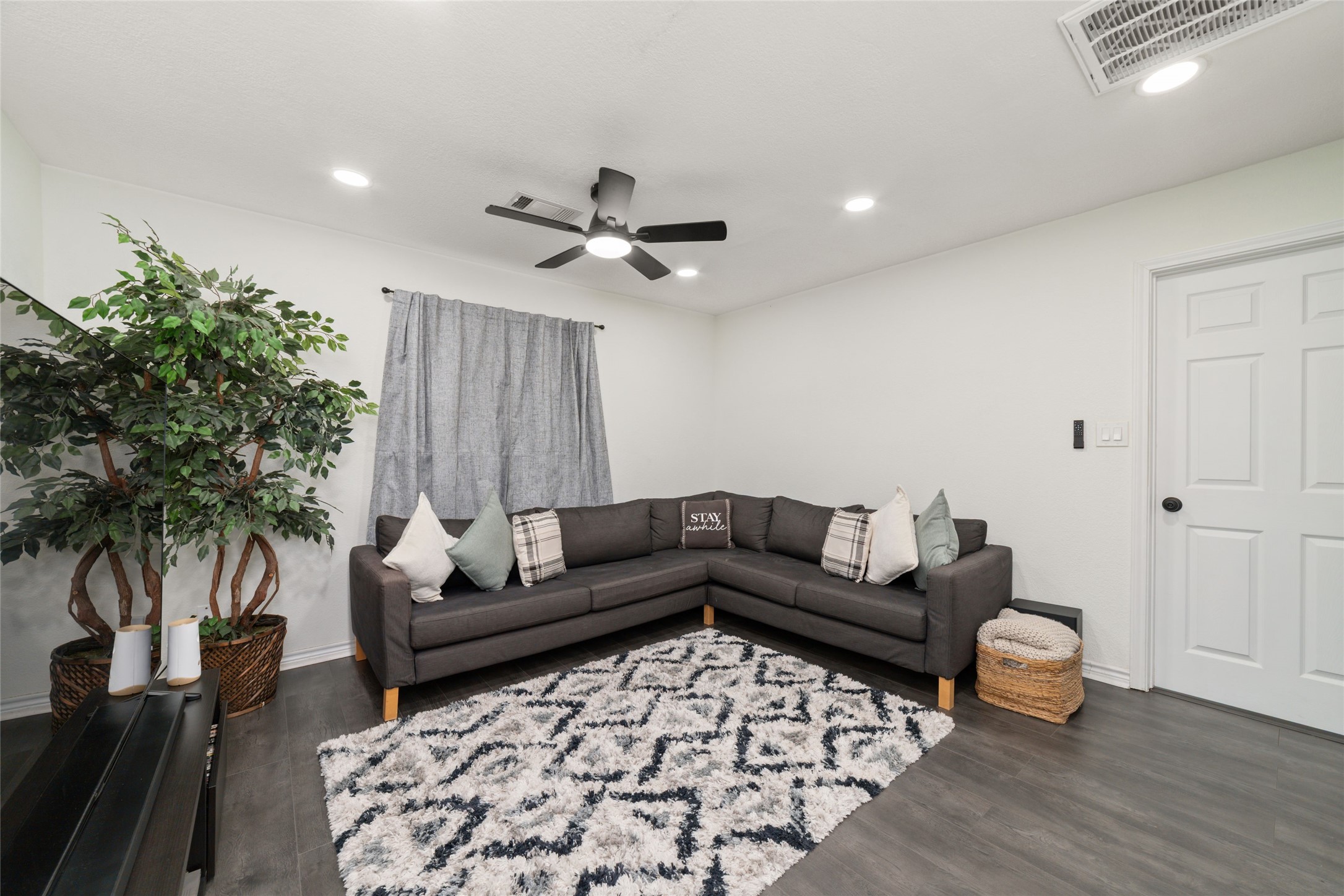 1302 56th Street, Galveston, TX 77551