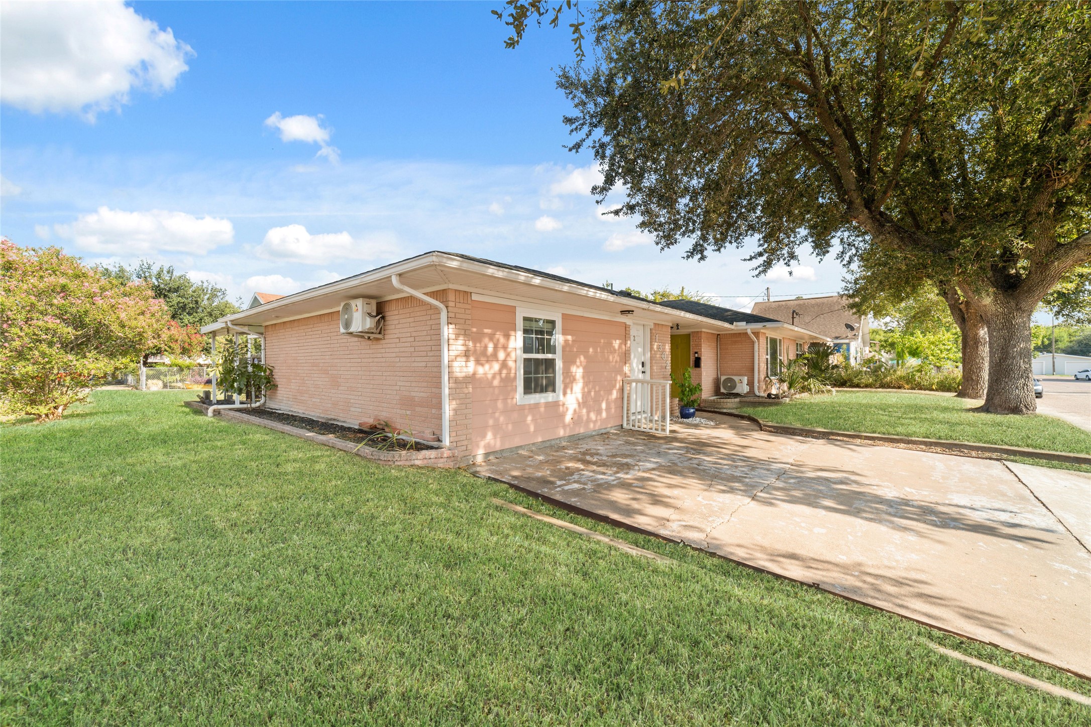 1302 56th Street, Galveston, TX 77551
