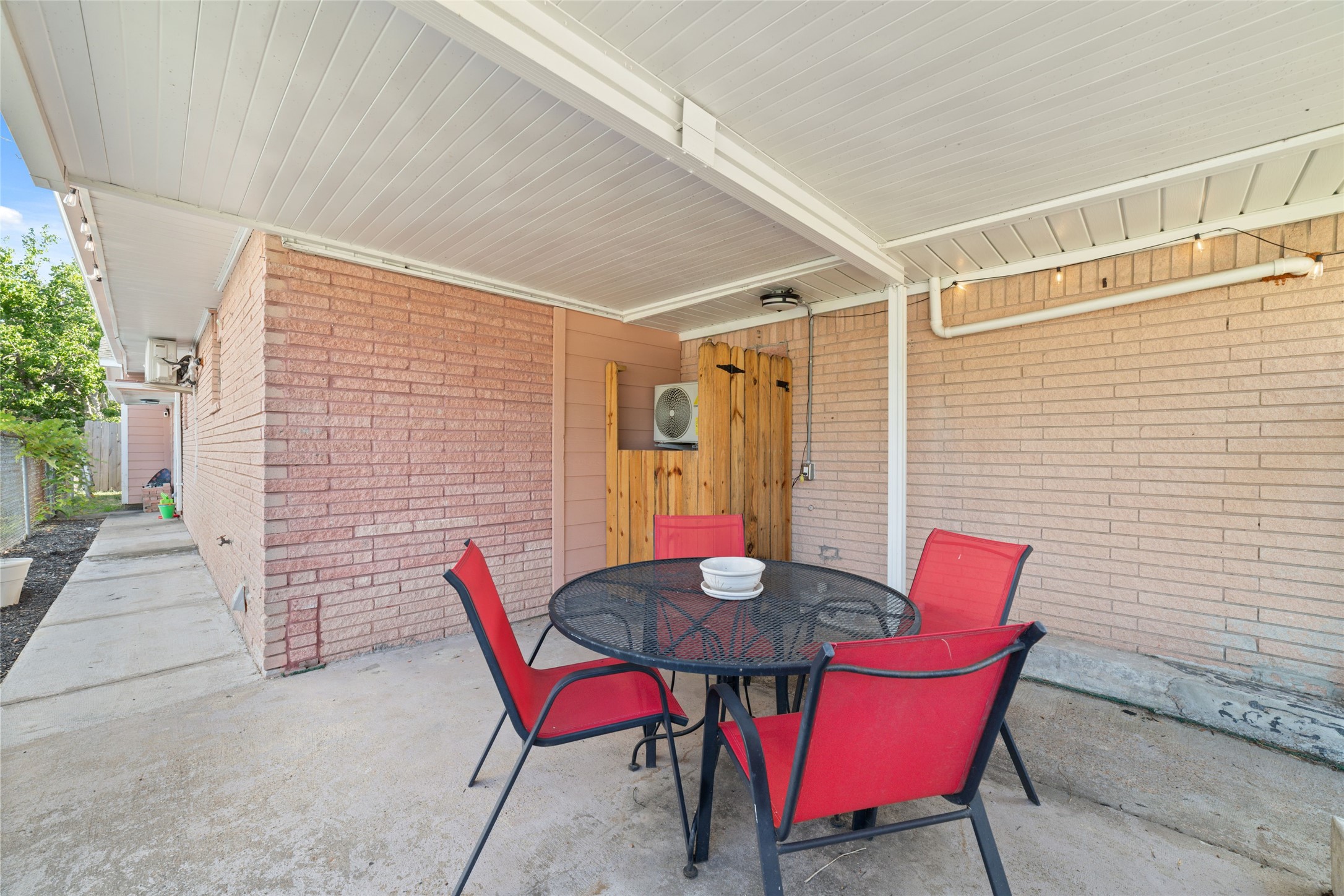 1302 56th Street, Galveston, TX 77551