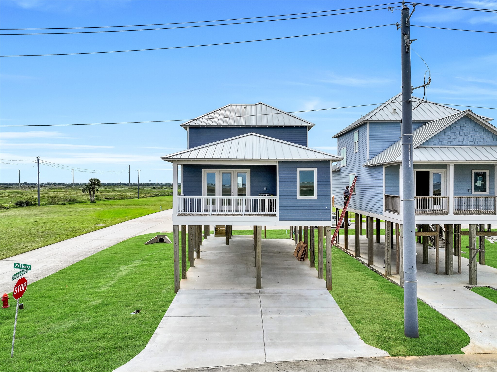 1627 Bay Pointe Drive, Galveston, TX 77554