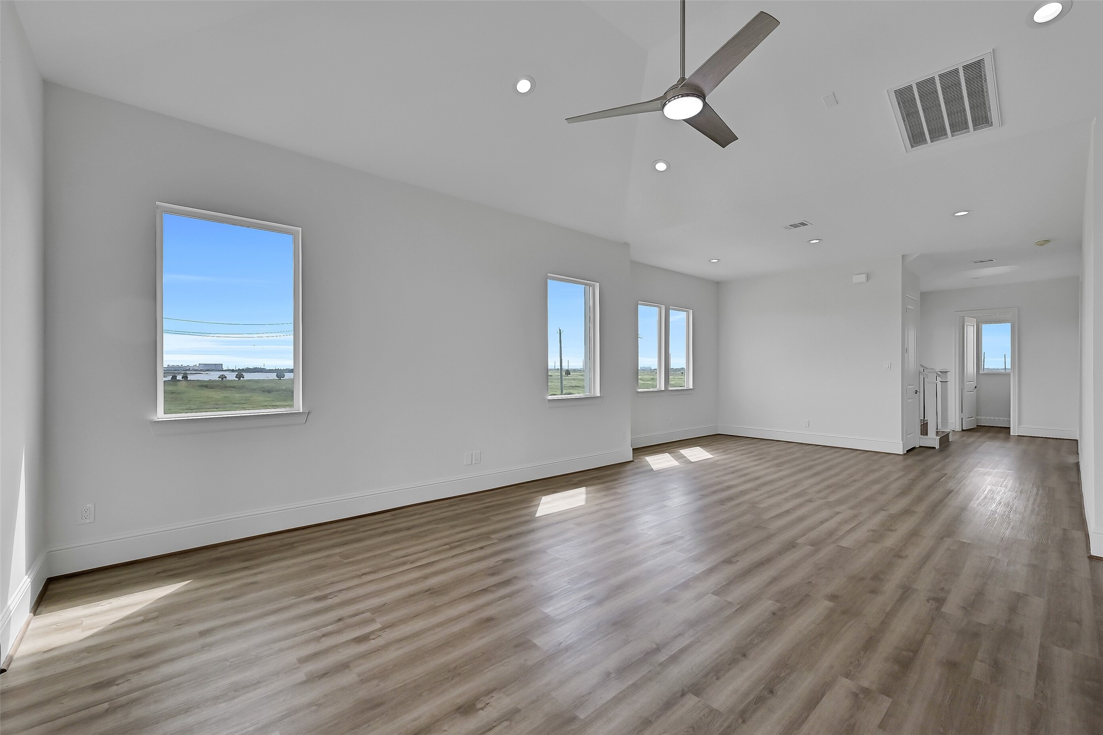 1627 Bay Pointe Drive, Galveston, TX 77554