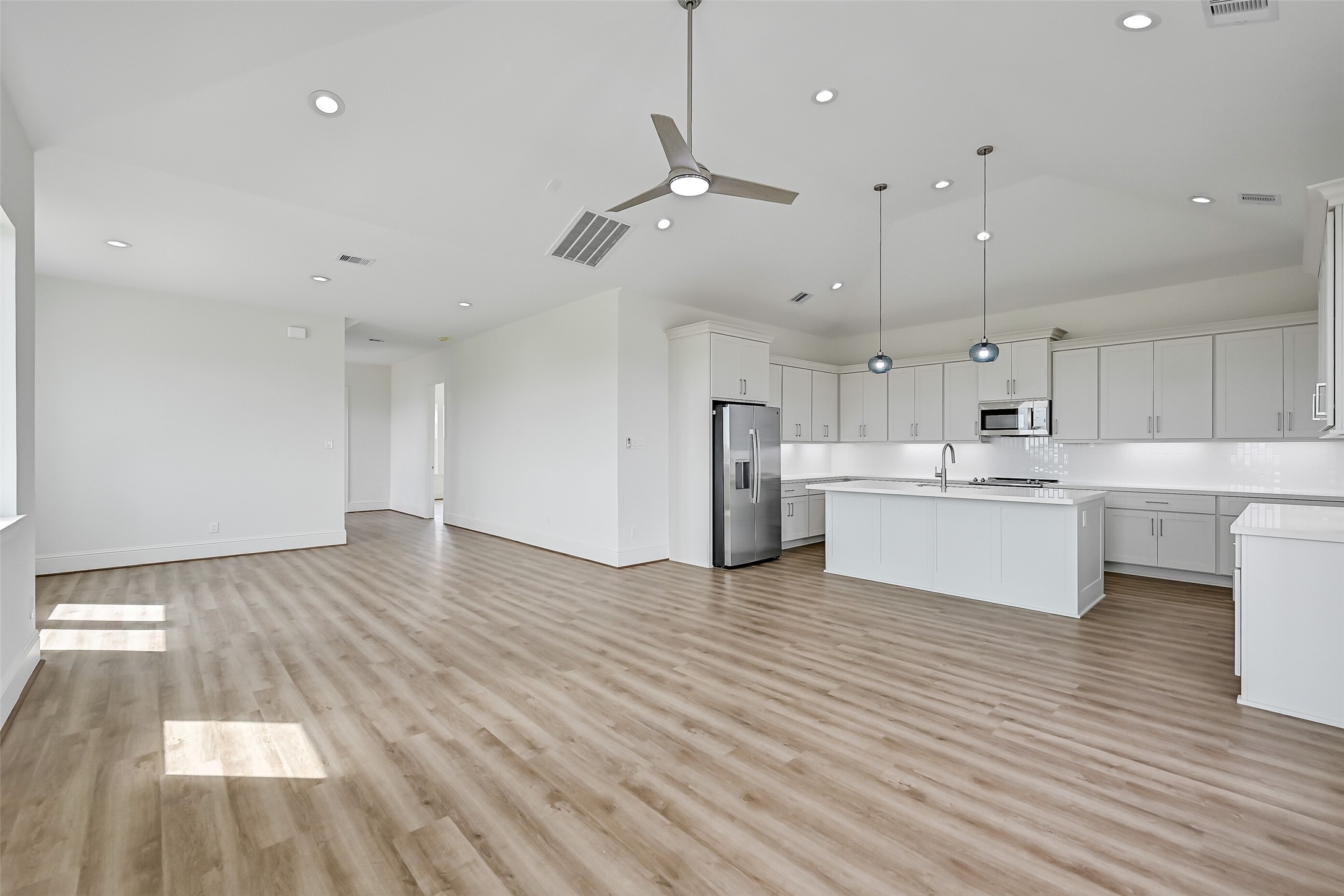 1627 Bay Pointe Drive, Galveston, TX 77554