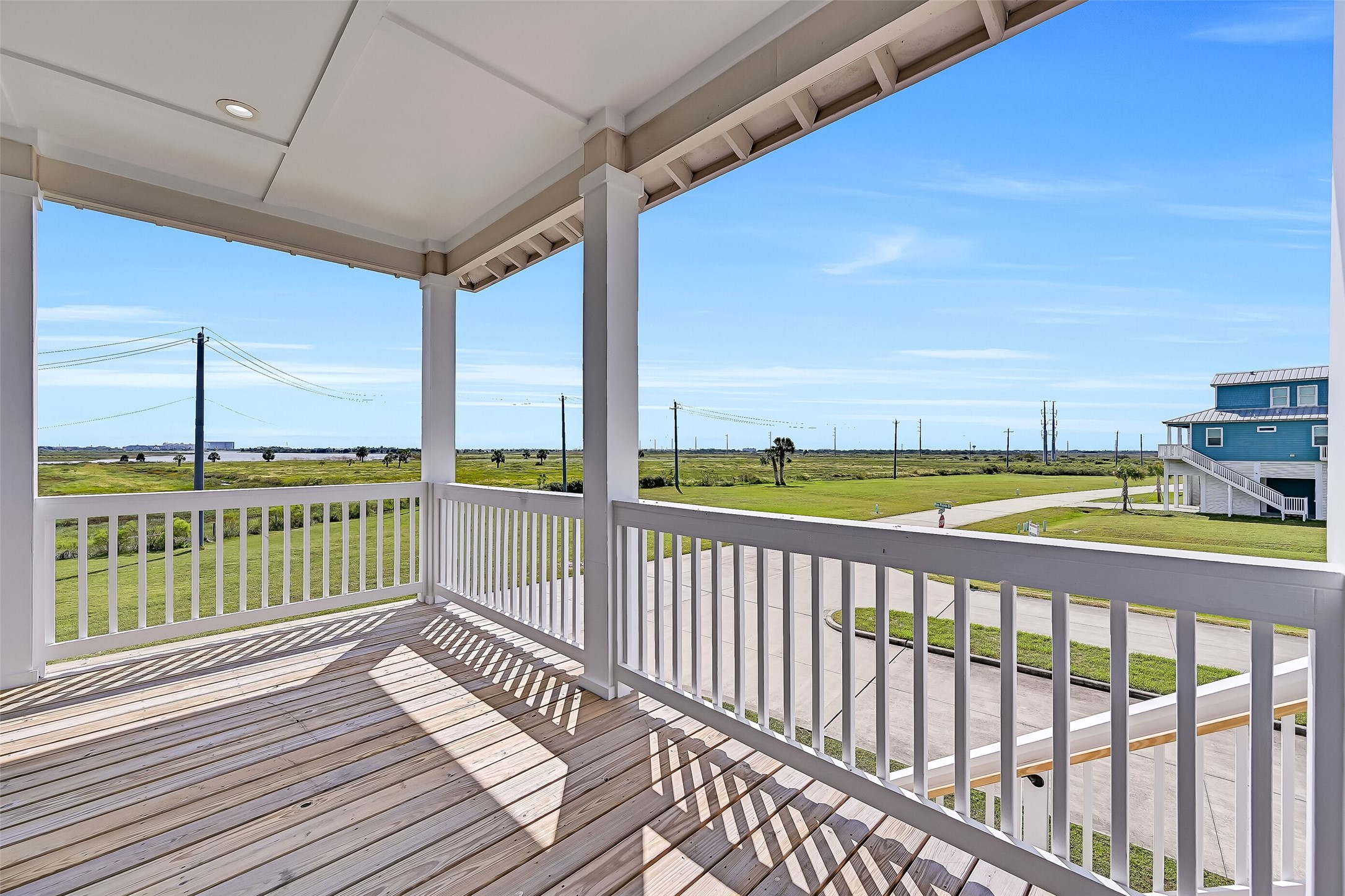 1627 Bay Pointe Drive, Galveston, TX 77554
