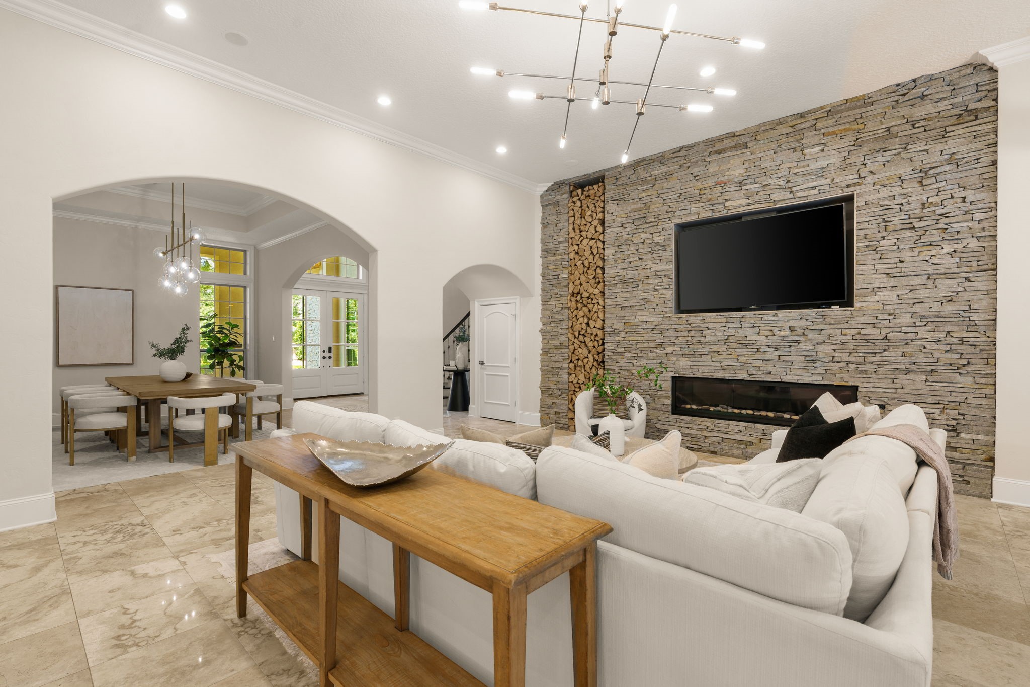 98 W Ambassador Bend, The Woodlands, TX 77382