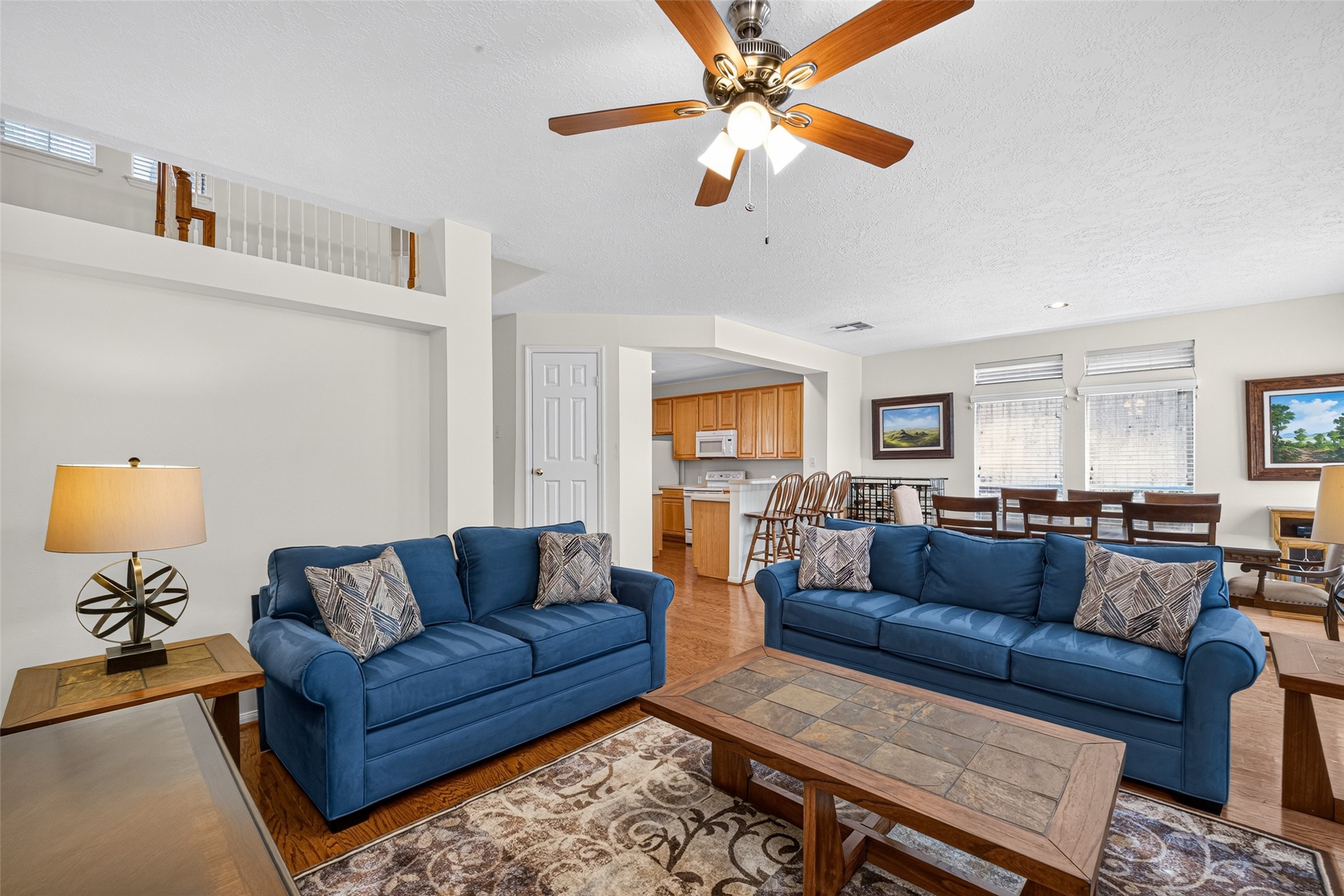 18 Valley Oaks Circle, The Woodlands, TX 77382