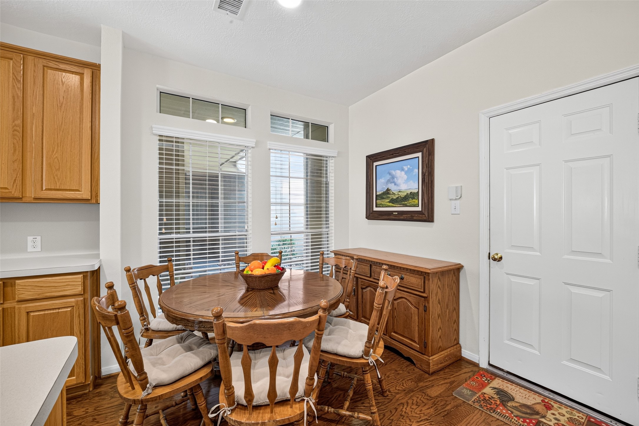 18 Valley Oaks Circle, The Woodlands, TX 77382