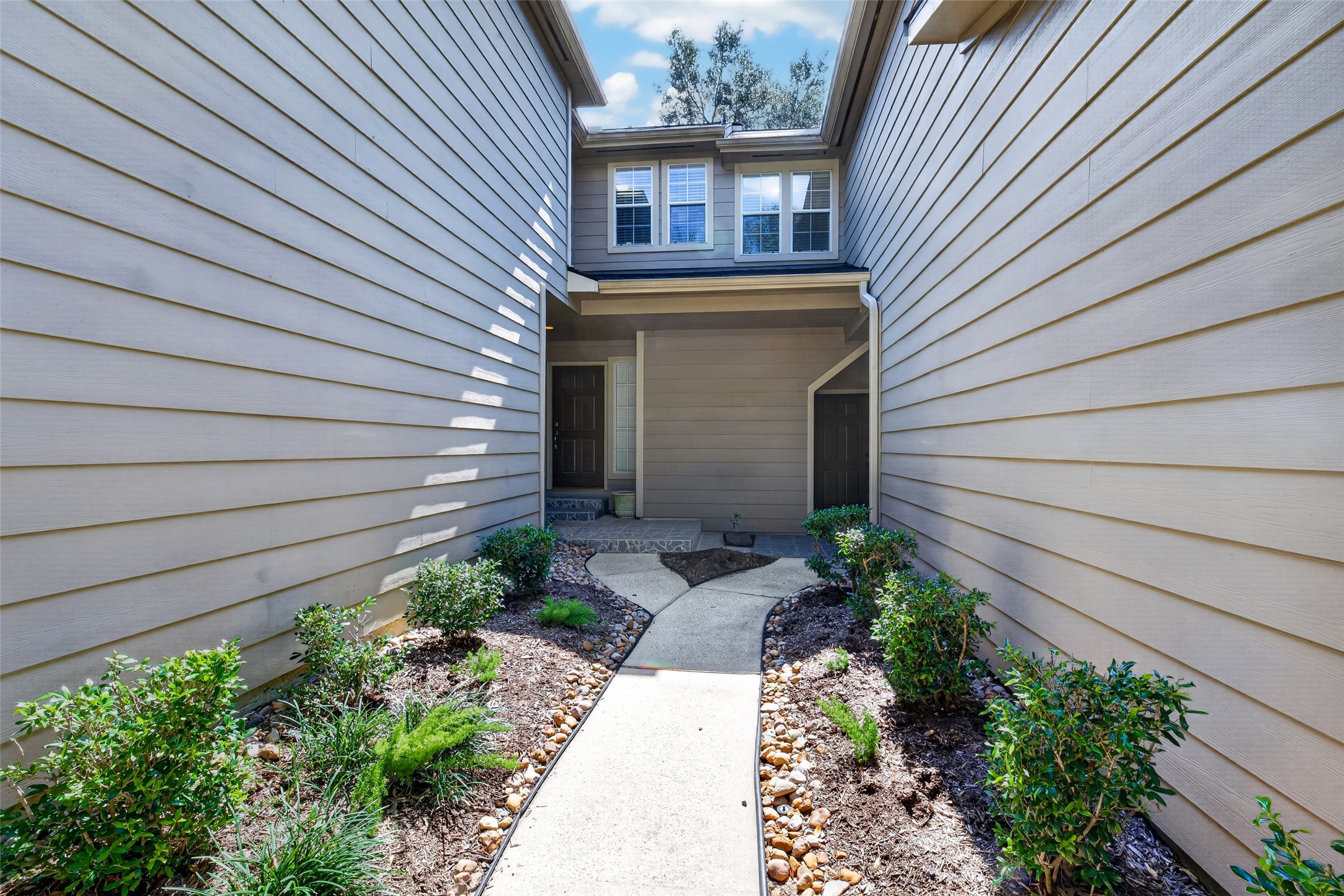 18 Valley Oaks Circle, The Woodlands, TX 77382 18 Valley Oaks Circle, The Woodlands, TX 77382
