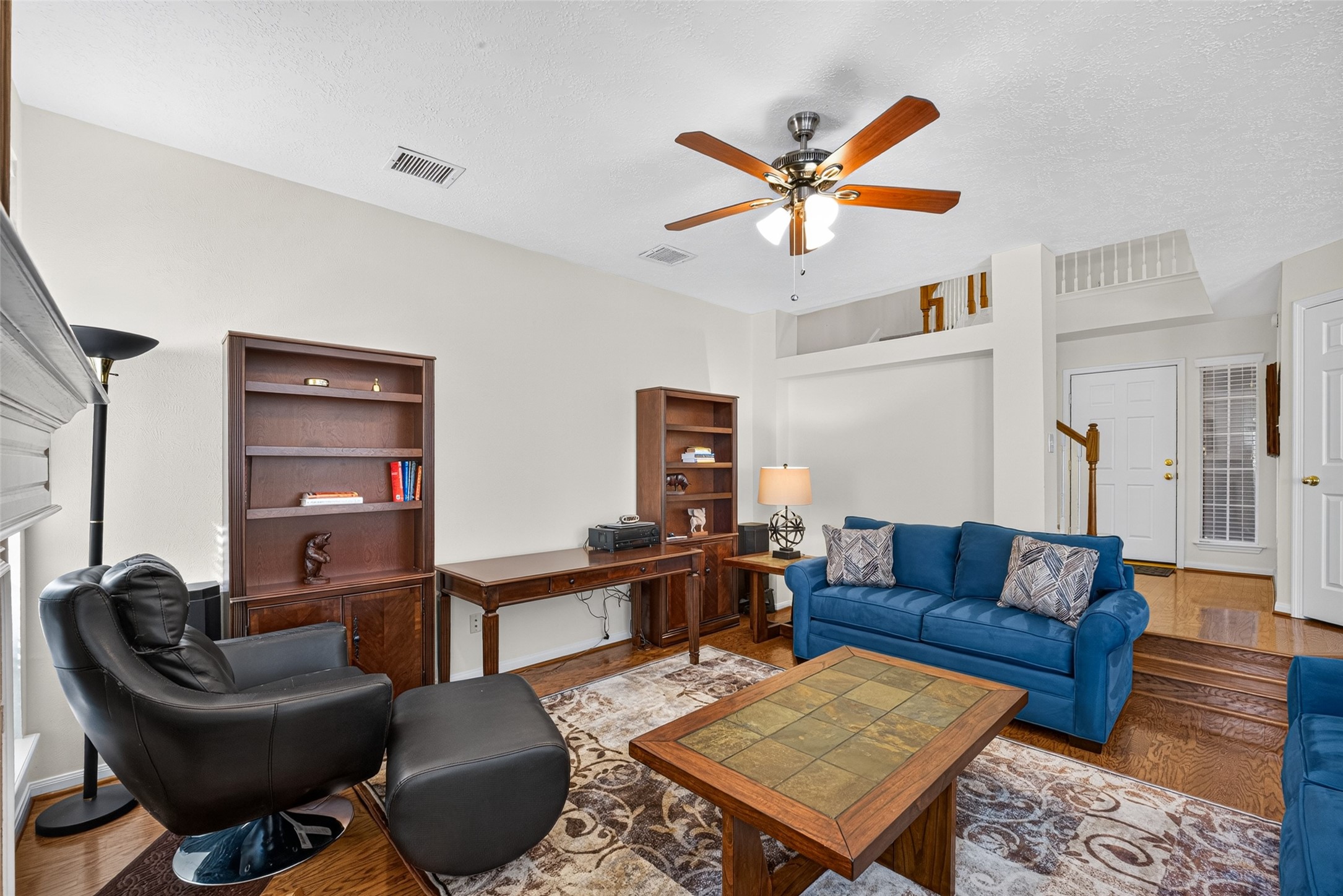 18 Valley Oaks Circle, The Woodlands, TX 77382