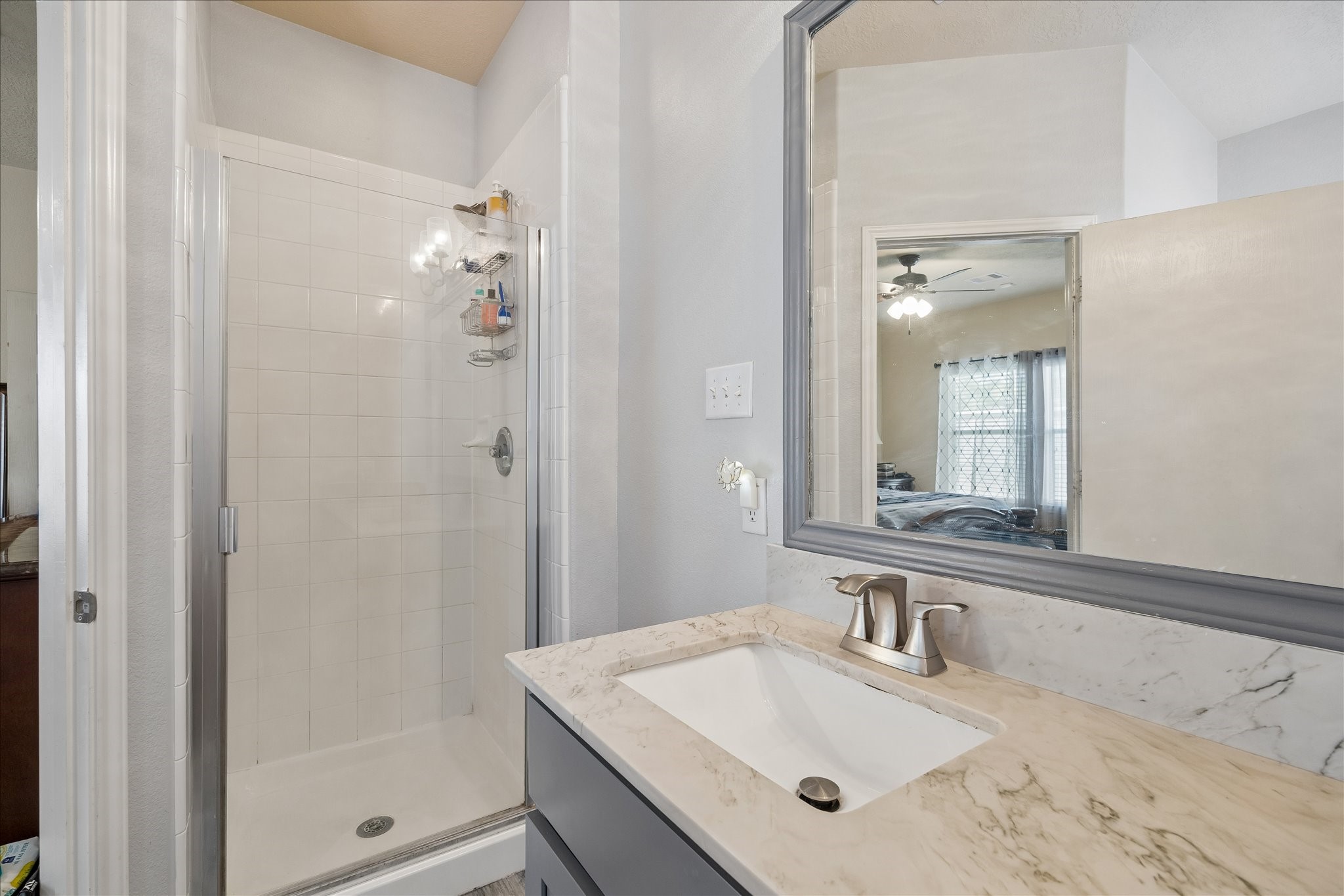 805 Indigo Springs Lane, La Marque, TX 77568