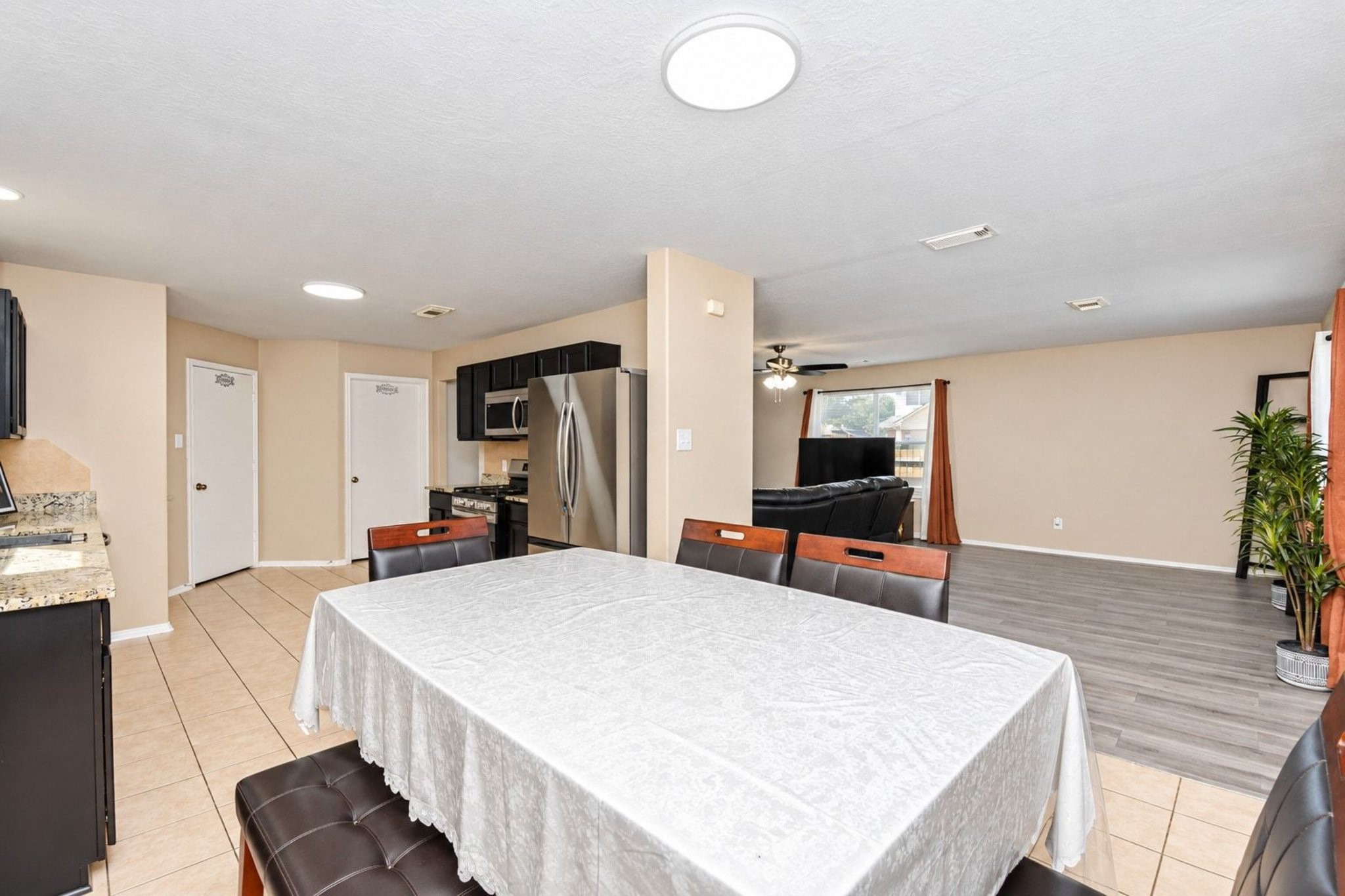 1403 Rising Springs Lane, Houston, TX 77073
