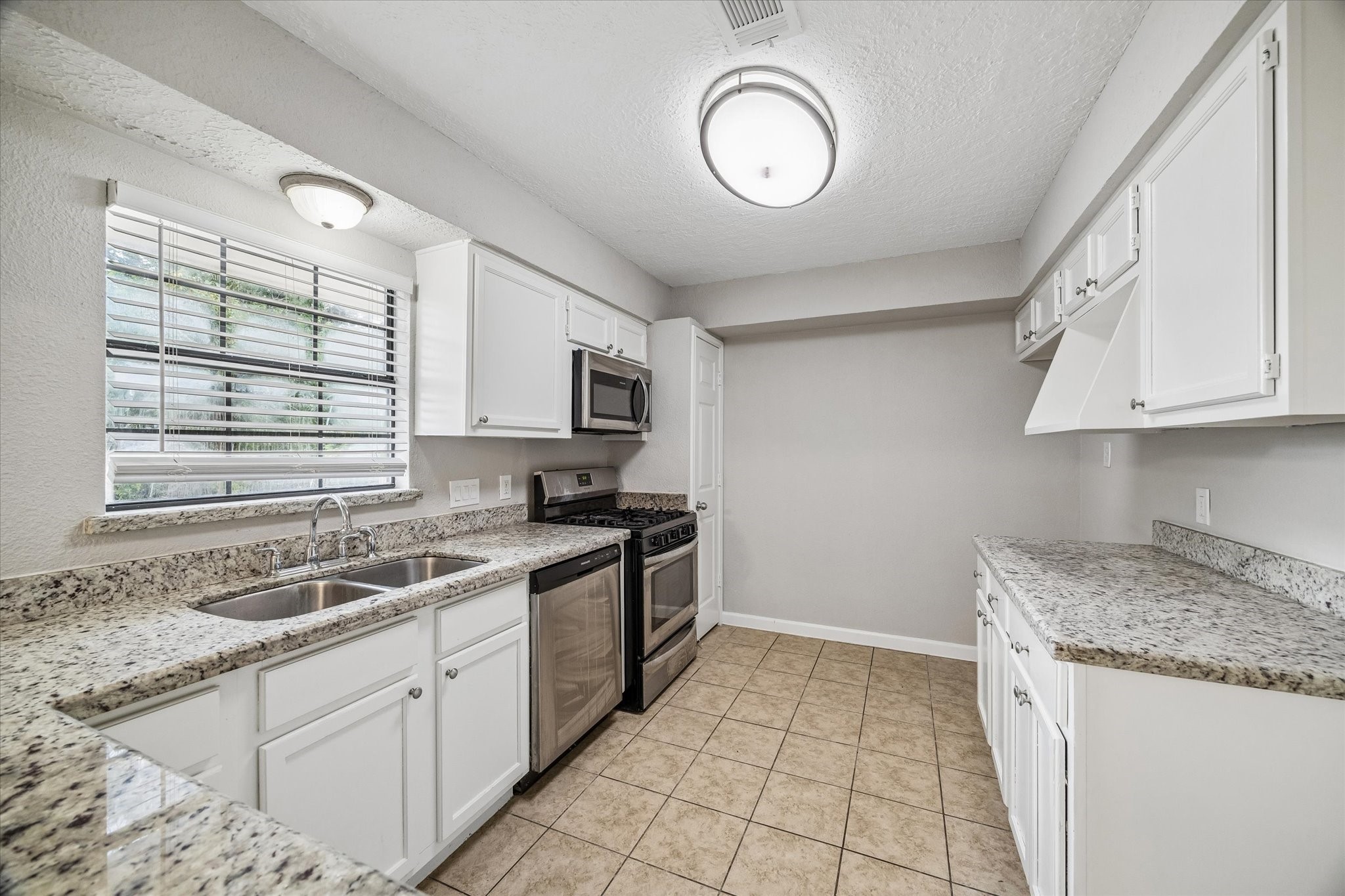 626 Sulphur Street, Houston, TX 77034