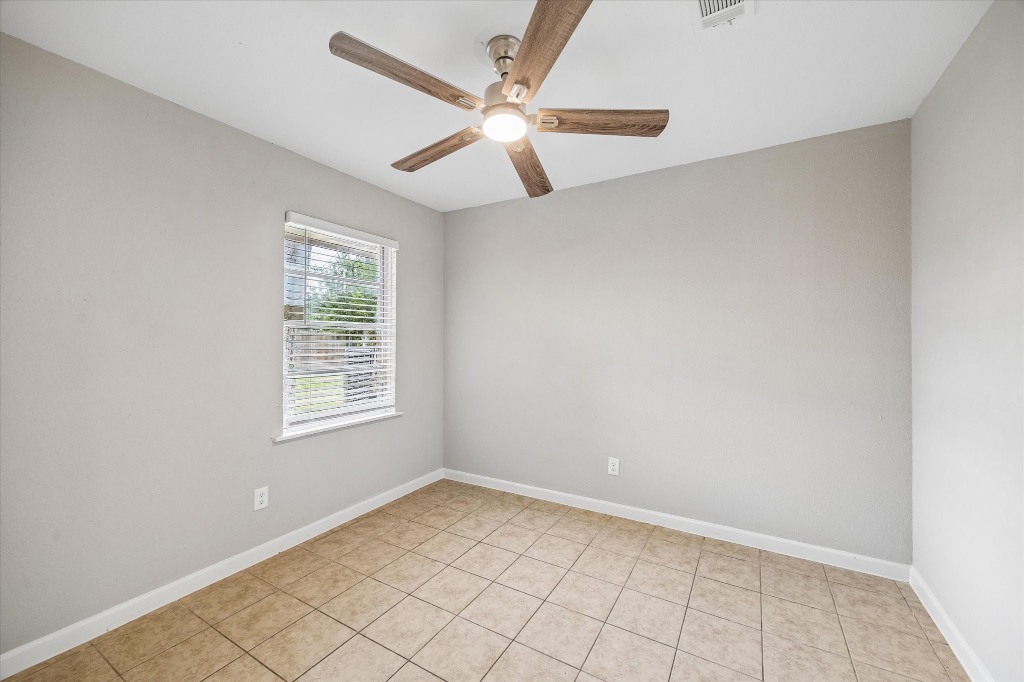 626 Sulphur Street, Houston, TX 77034