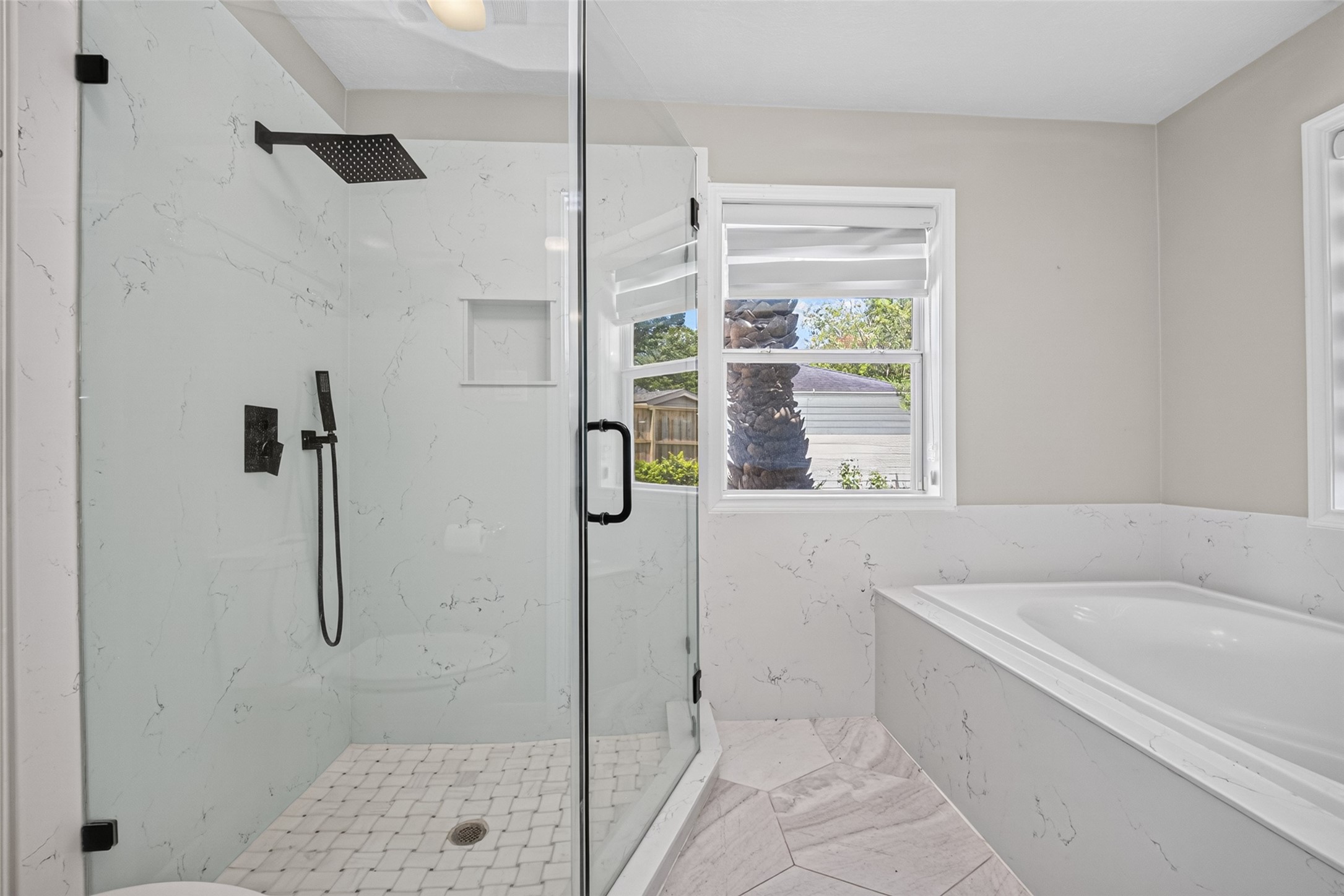 10118 Briar Forest Drive, Houston, TX 77042