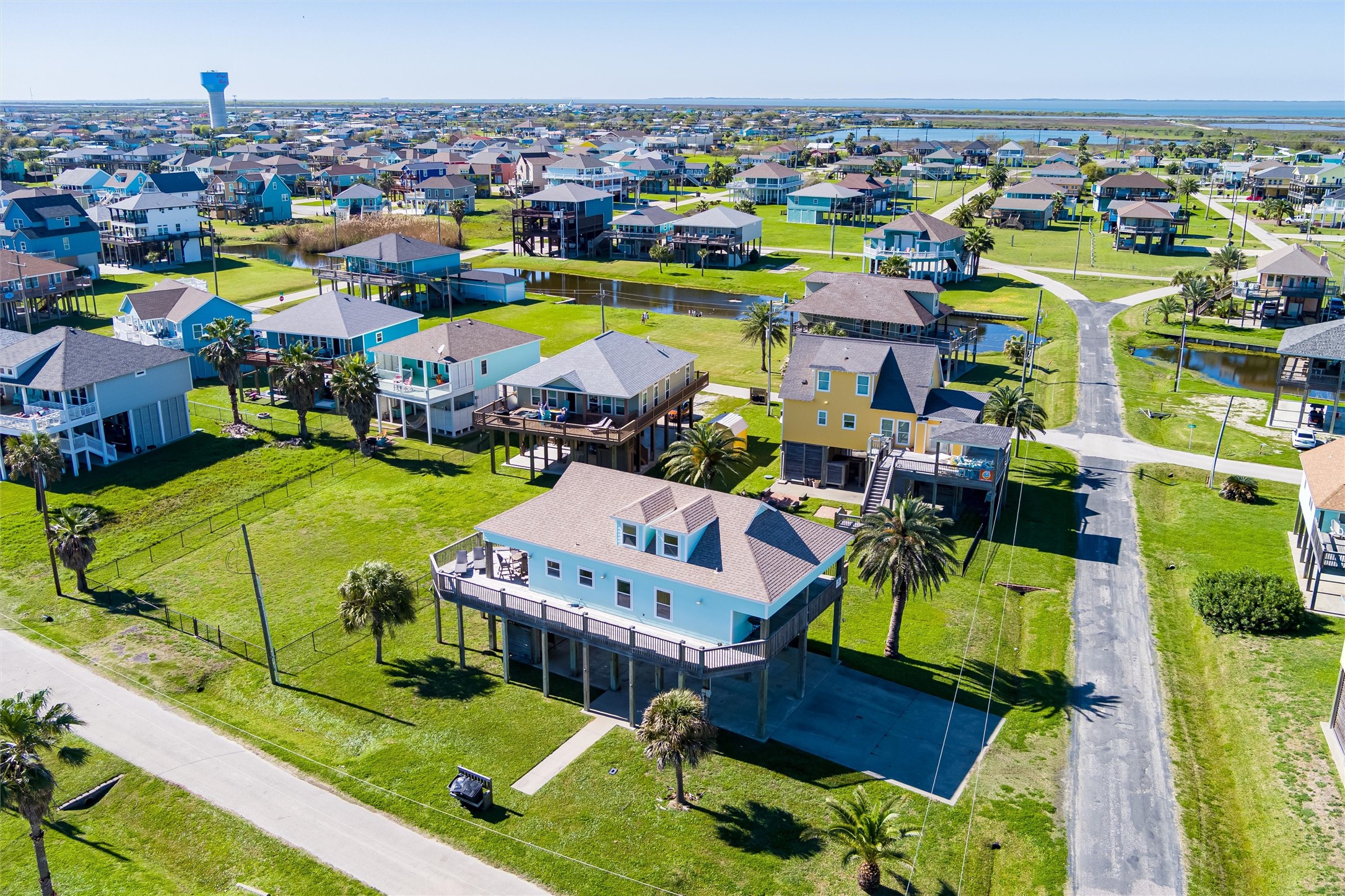 2011 Vista, Crystal Beach, TX 77650