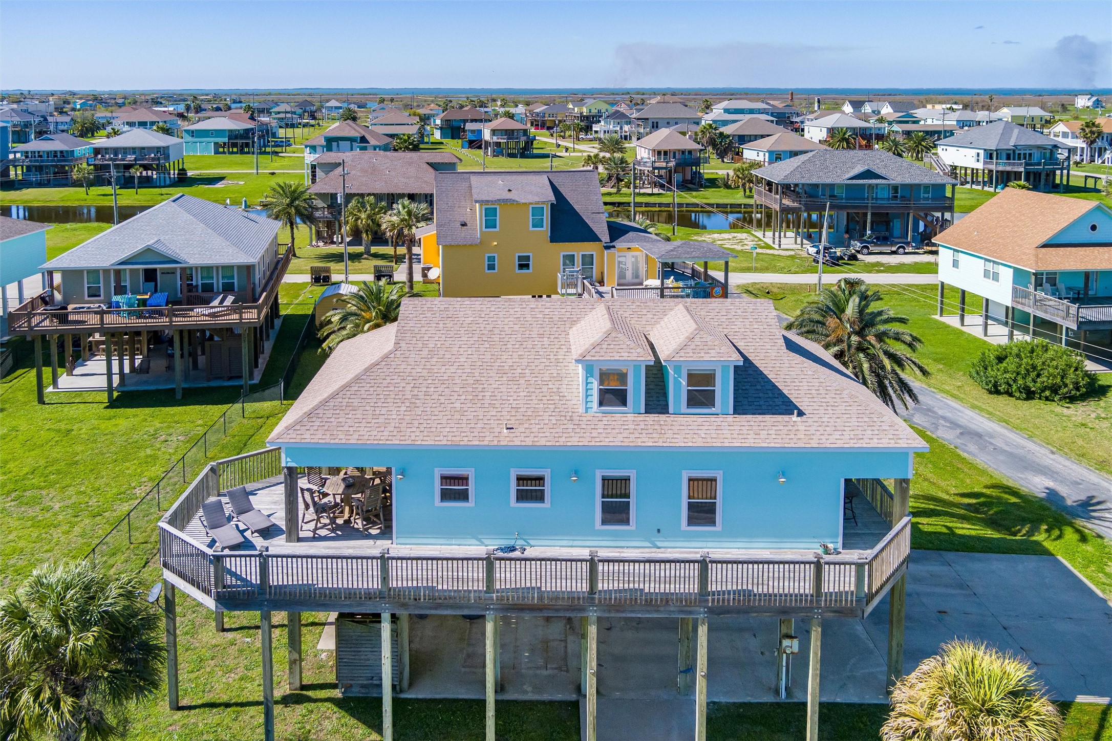 2011 Vista, Crystal Beach, TX 77650