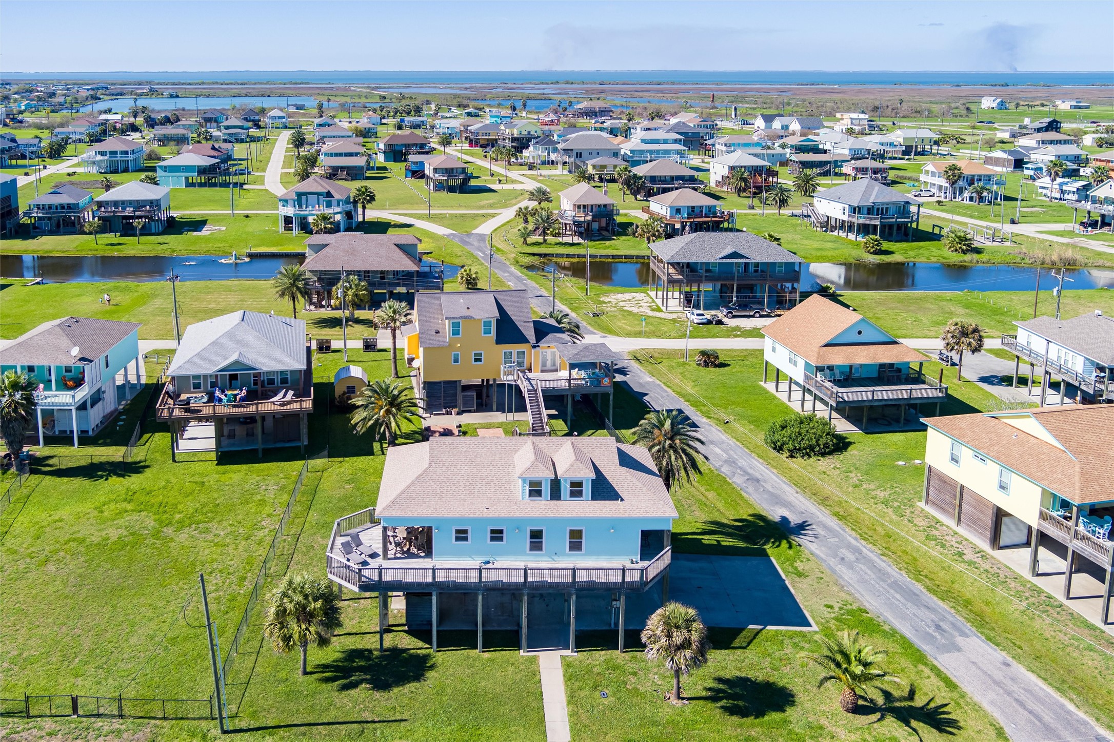 2011 Vista, Crystal Beach, TX 77650