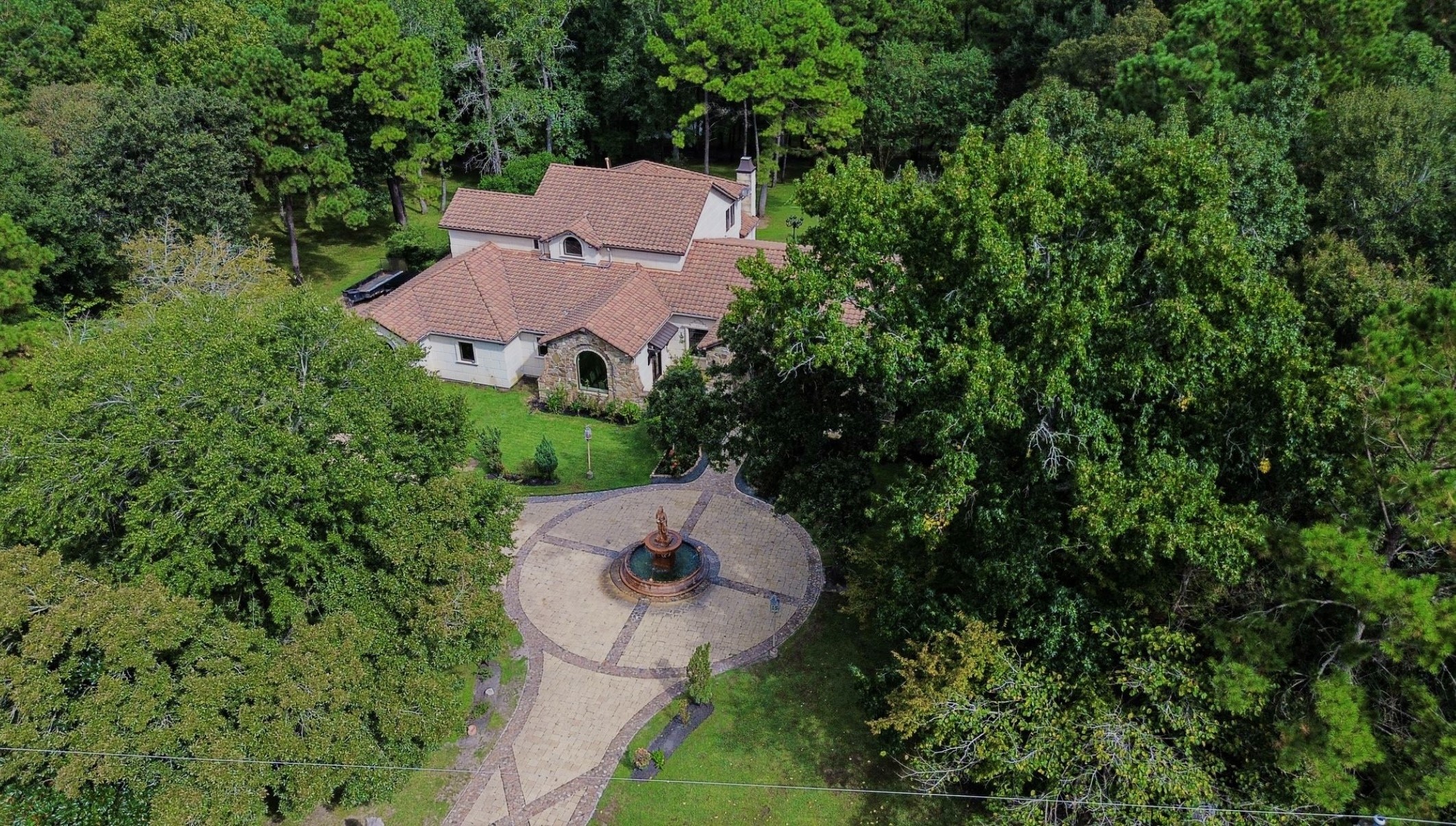 - A peaceful escape surrounded by natural beauty!