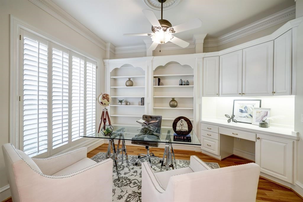 4951 Tilbury Estates Drive, Houston, TX 77056