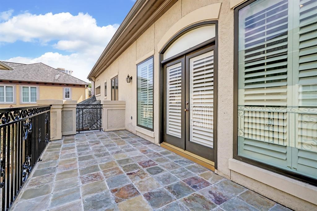 4951 Tilbury Estates Drive, Houston, TX 77056