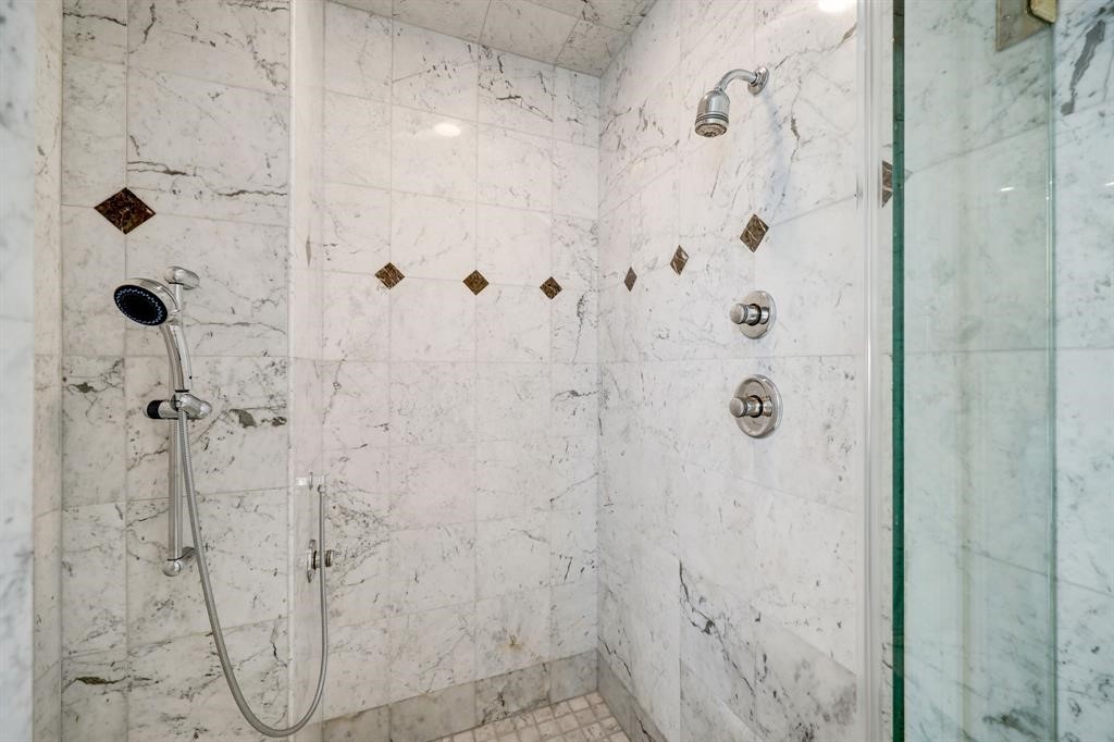 4951 Tilbury Estates Drive, Houston, TX 77056