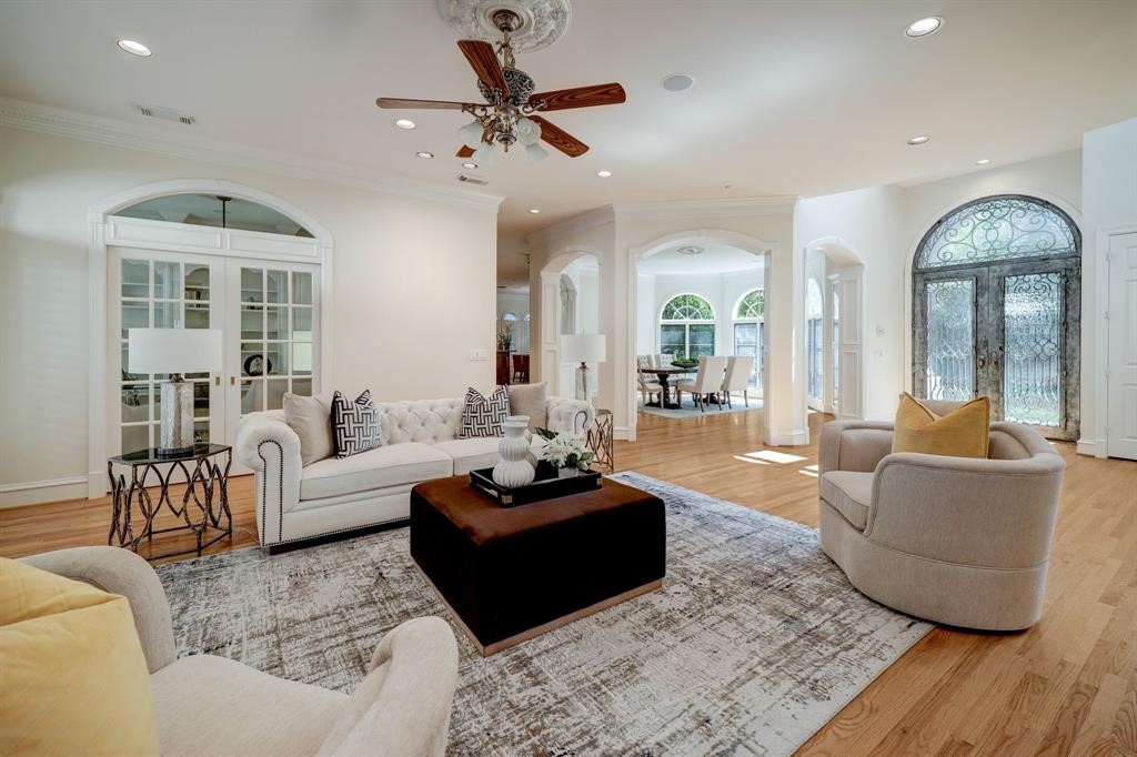 4951 Tilbury Estates Drive, Houston, TX 77056