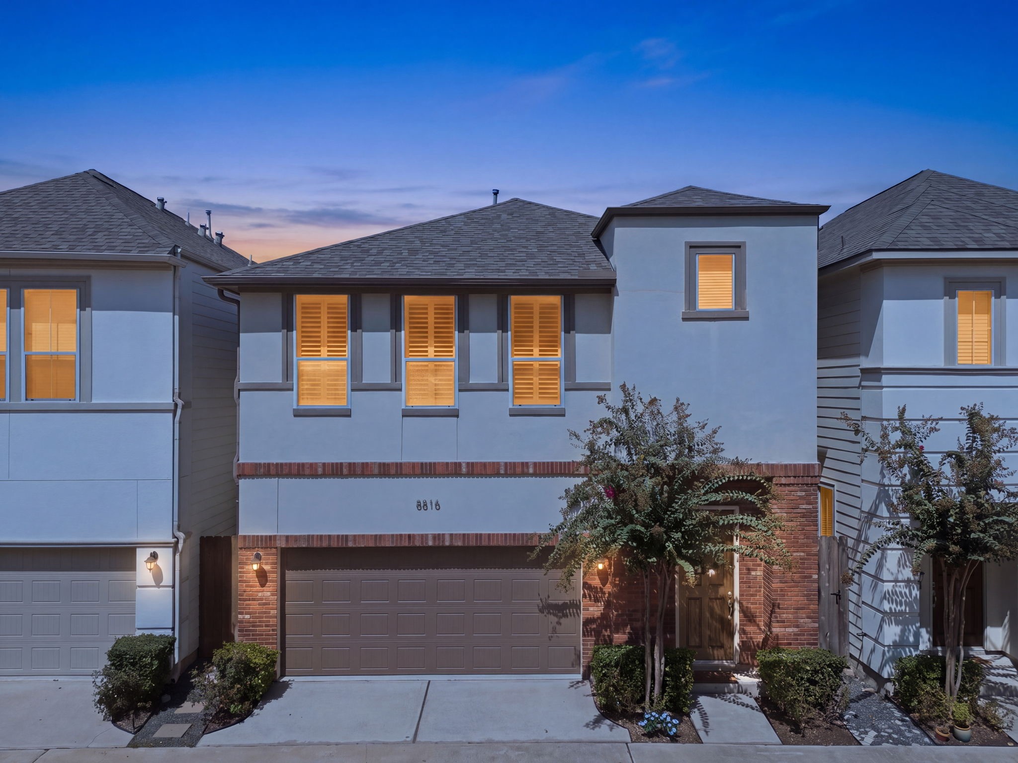 8816 Hollister Square Court, Houston, TX 77080 8816 Hollister Square Court, Houston, TX 77080