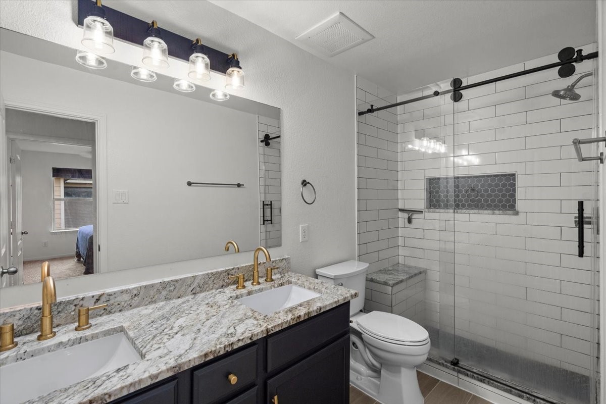 Secondary bathroom