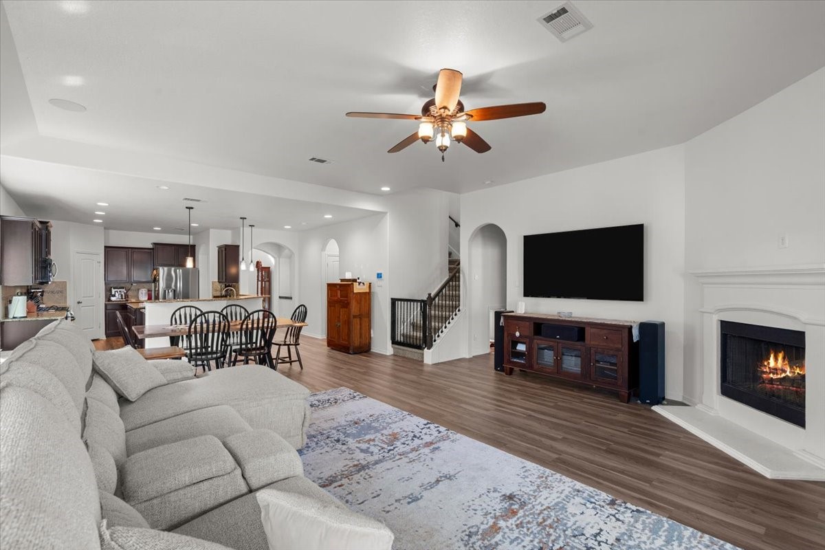 944 Francesca Court, League City, TX 77573