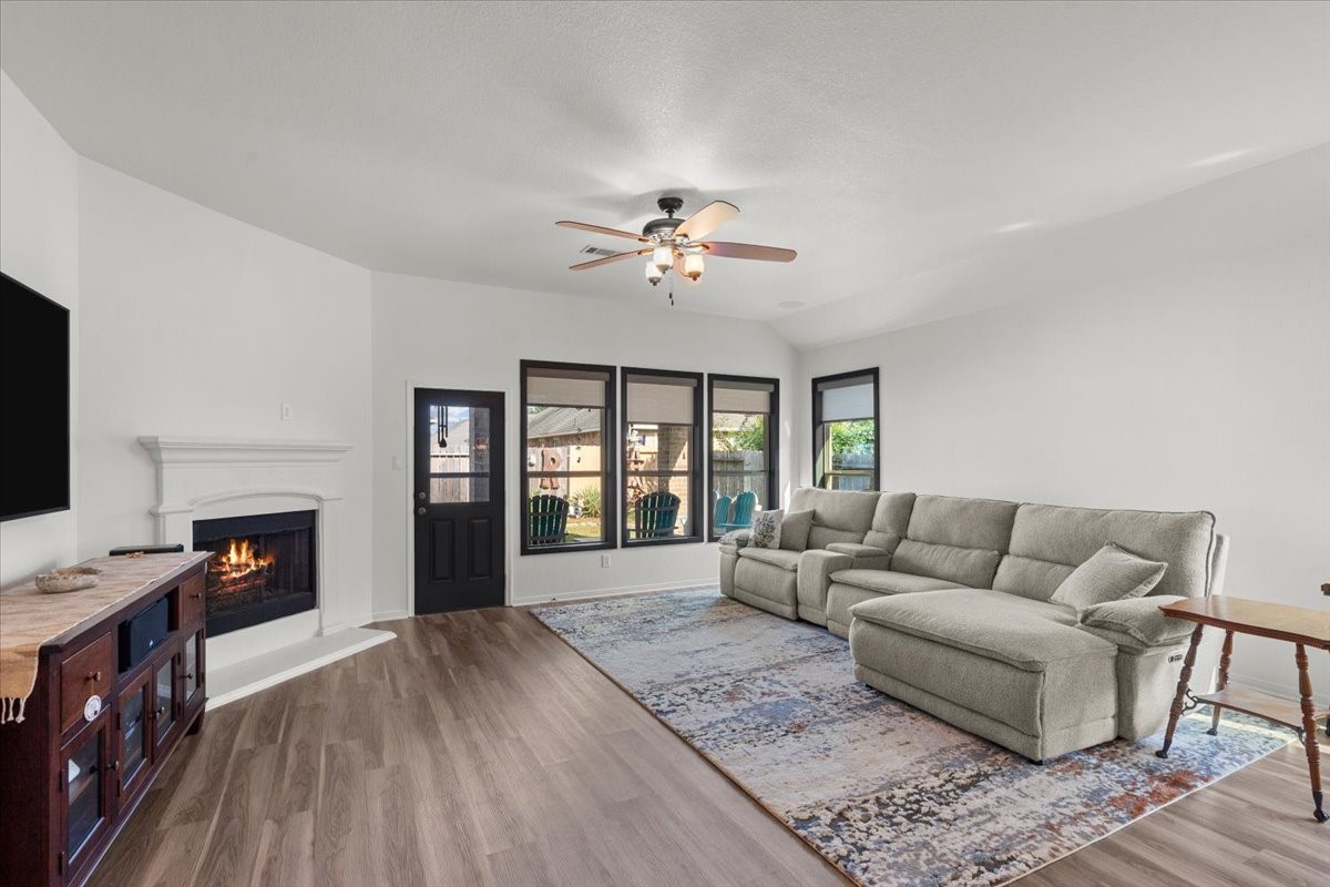 944 Francesca Court, League City, TX 77573