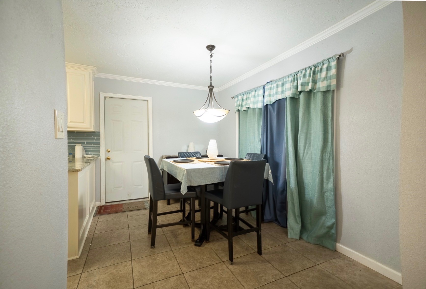 2117 Pecan Street, Dickinson, TX 77539