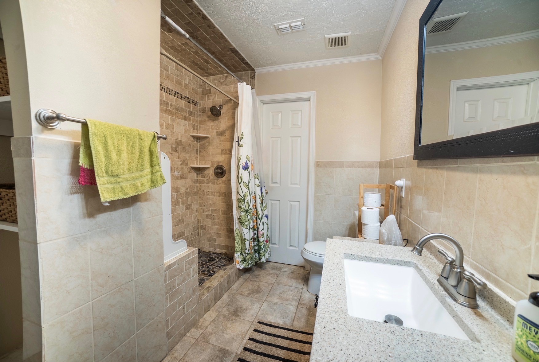 2117 Pecan Street, Dickinson, TX 77539