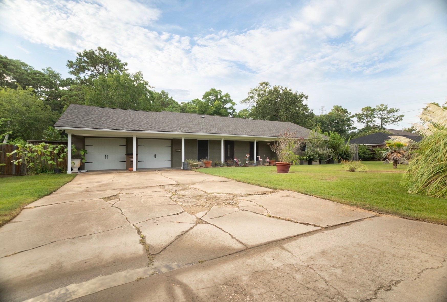 2117 Pecan Street, Dickinson, TX 77539