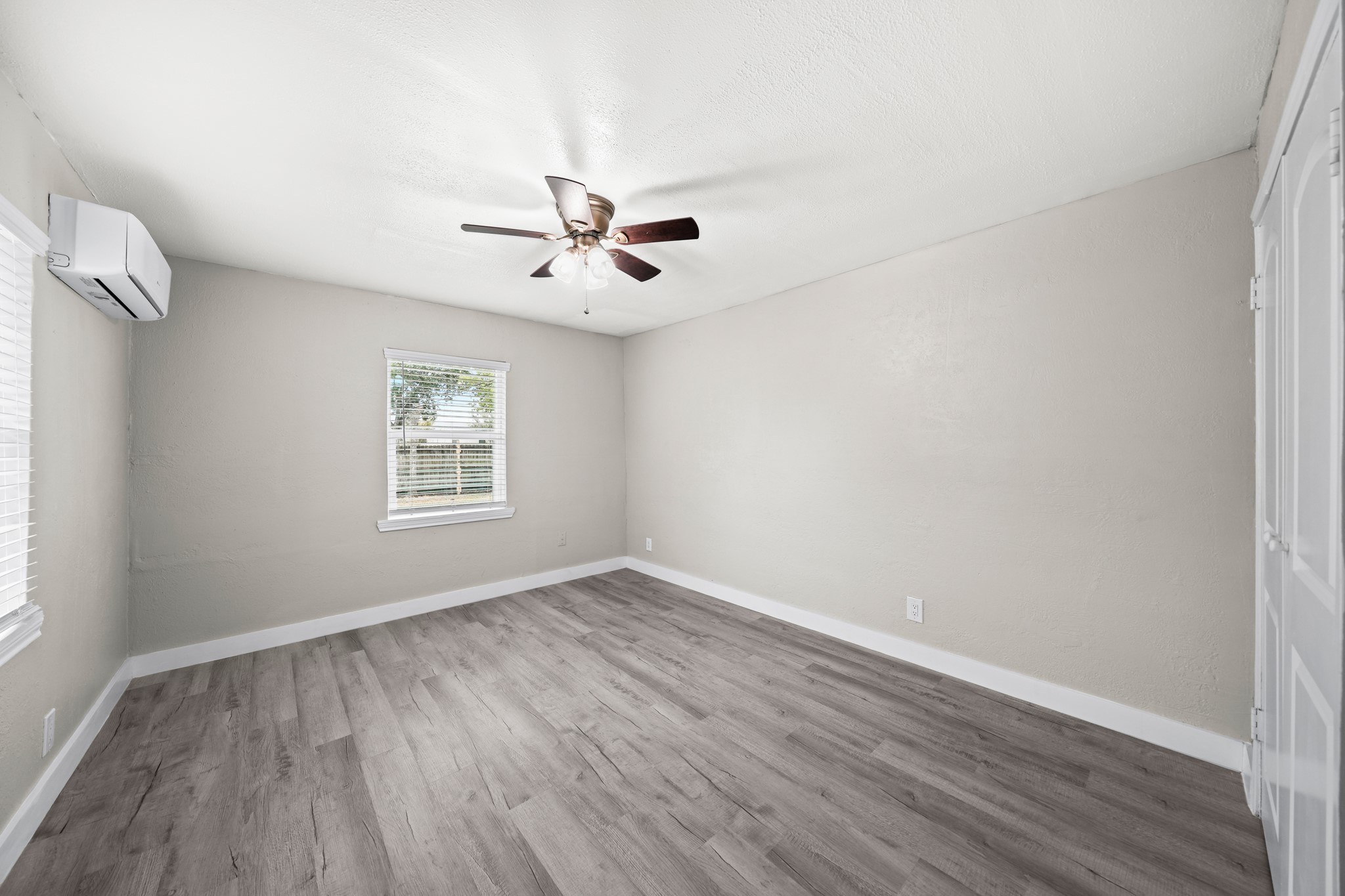 2317 19th Avenue N, Texas City, TX 77590