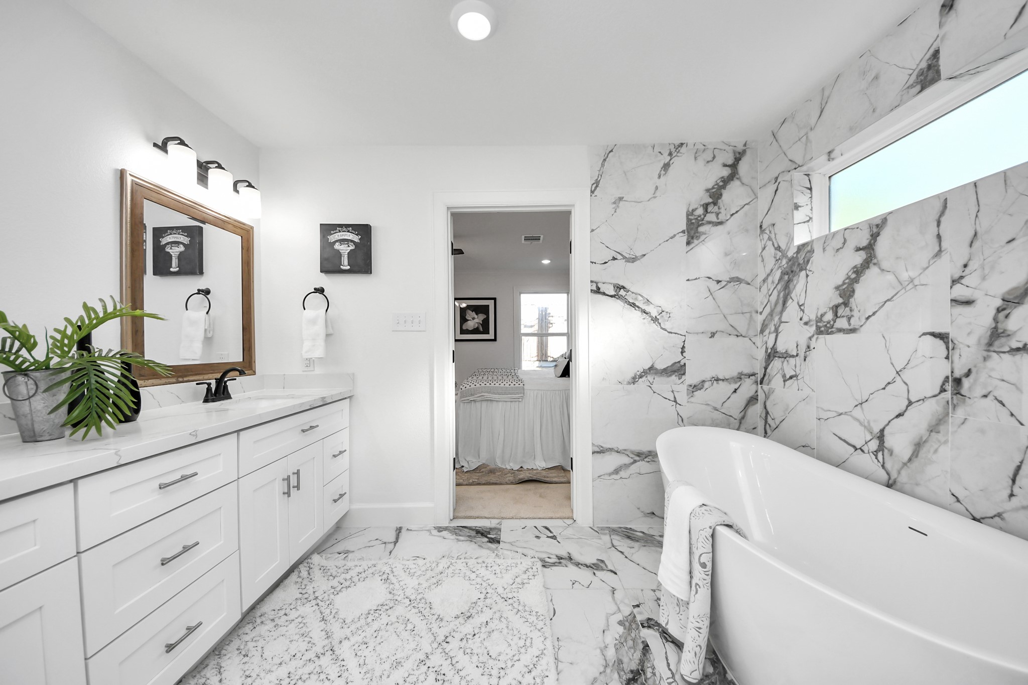 10038 Westview Drive, Houston, TX 77055