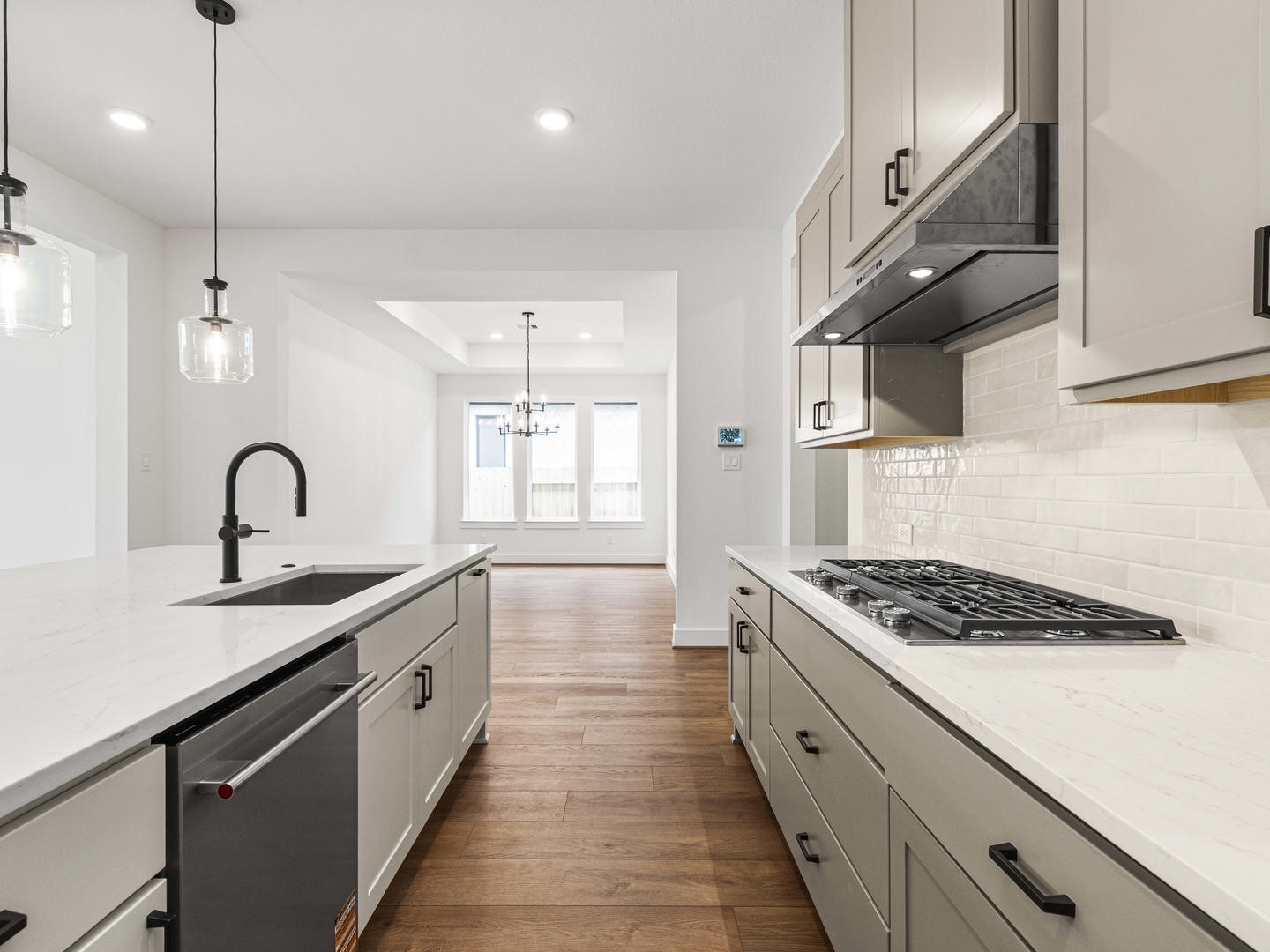 Woodhavyn_Fenton_Classic_13_Kitchen_05